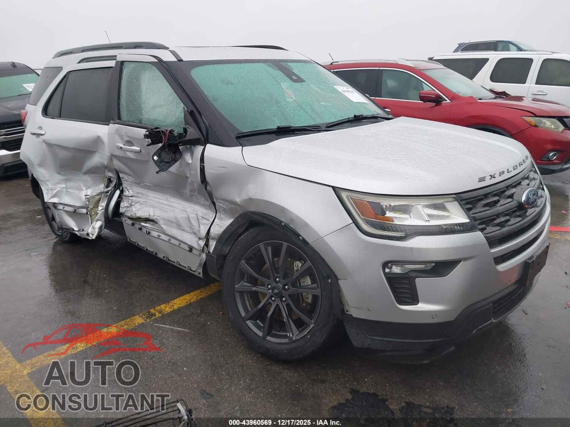 FORD EXPLORER 2018 - 1FM5K7D85JGB78340