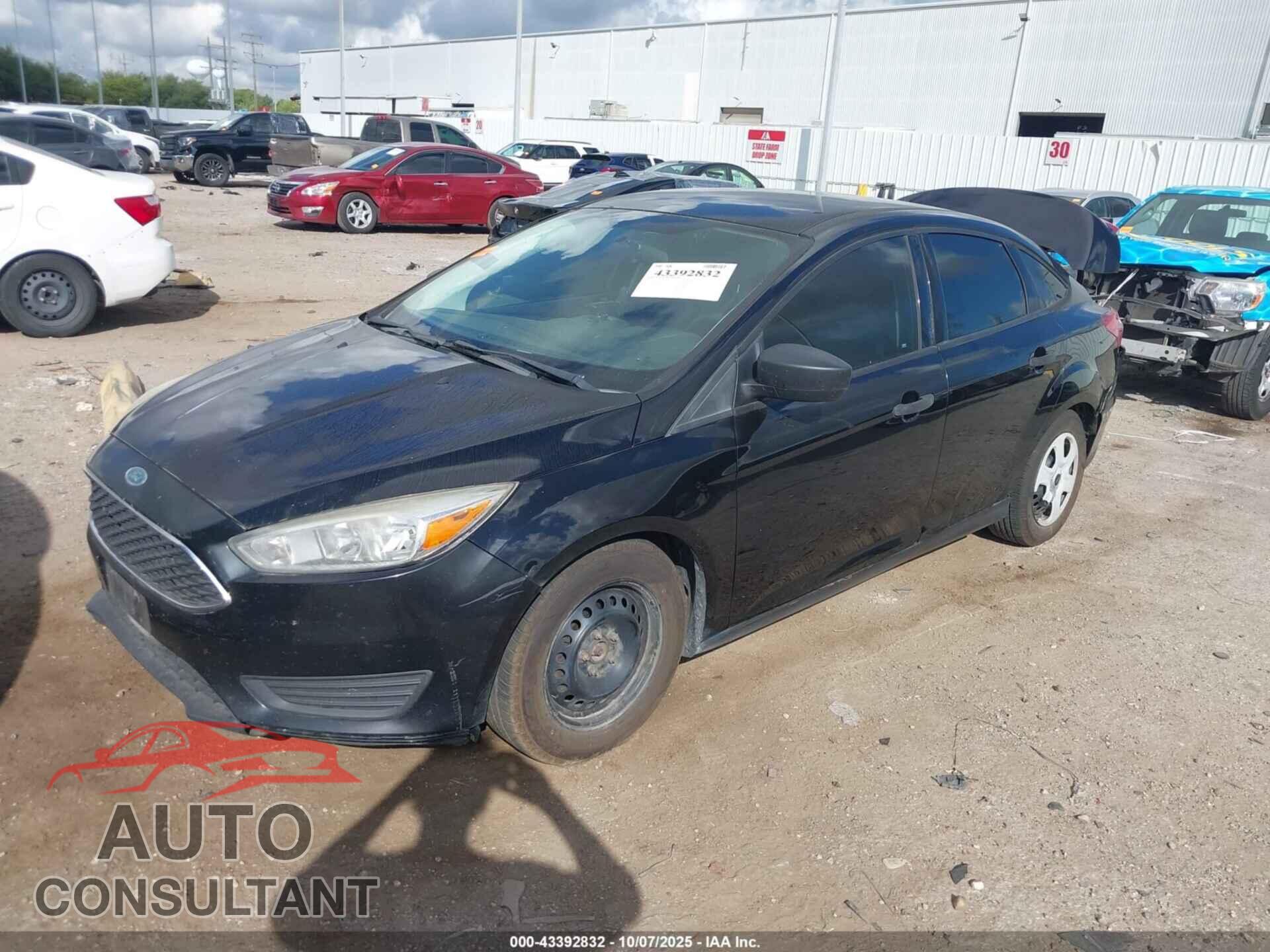 FORD FOCUS 2016 - 1FADP3E26GL212330