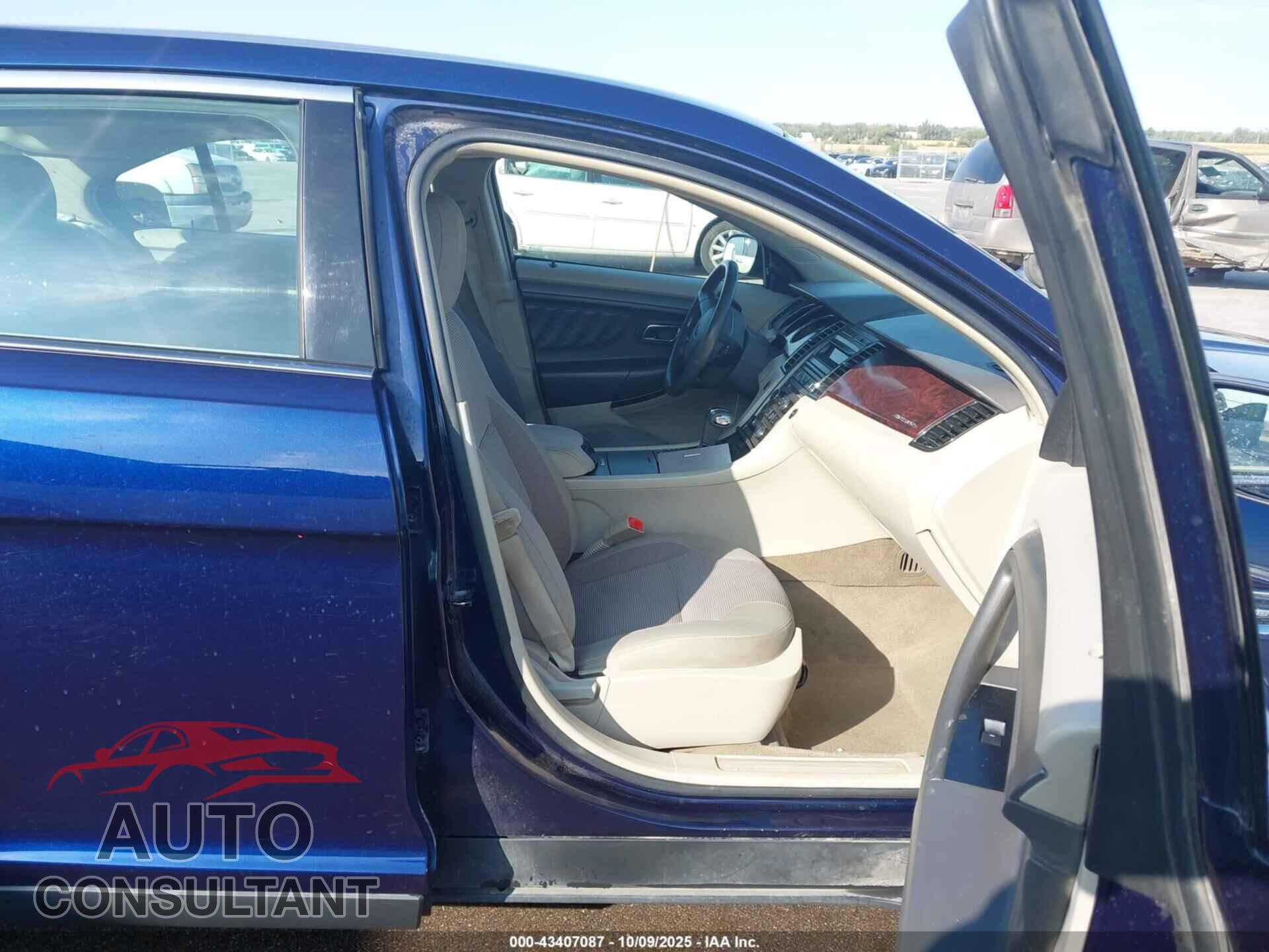 FORD TAURUS 2011 - 1FAHP2EW7BG169603
