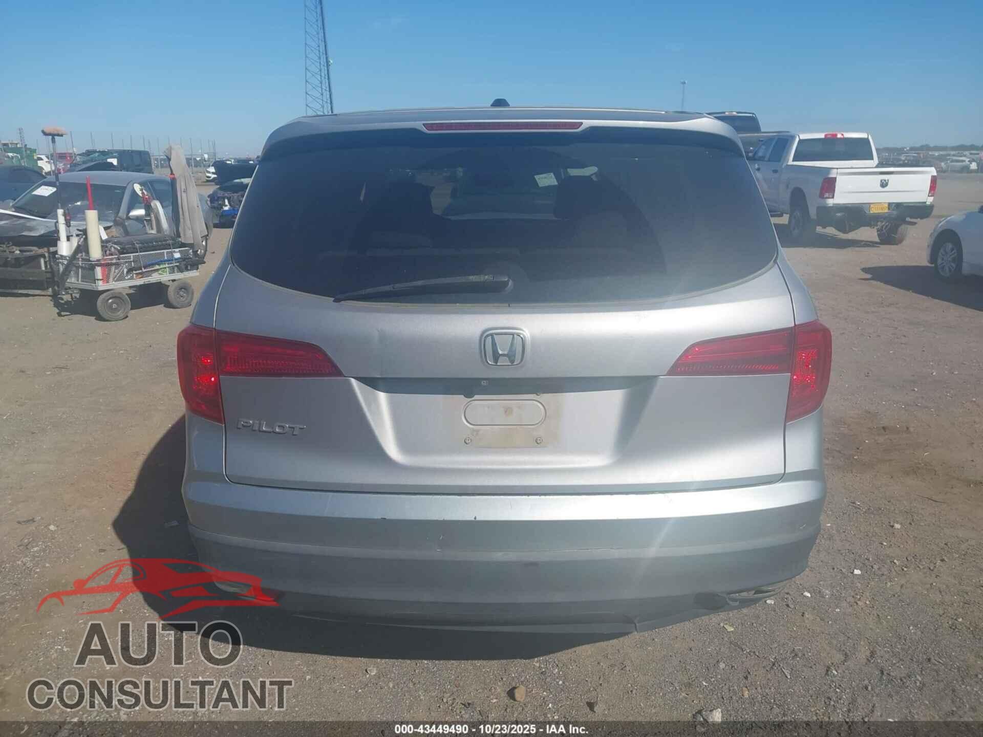 HONDA PILOT 2017 - 5FNYF5H79HB044852