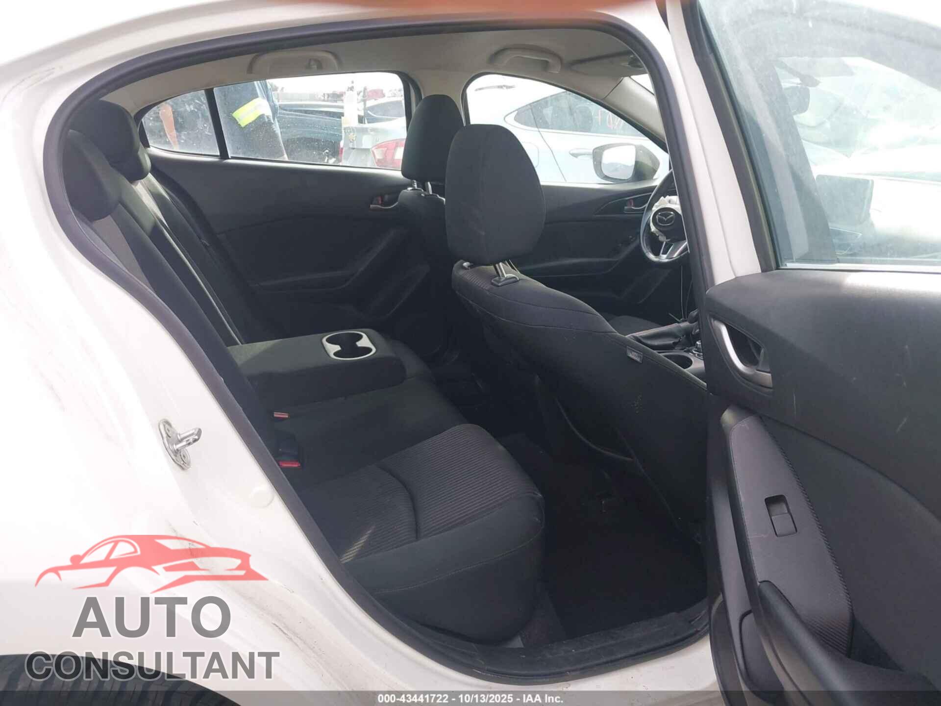 MAZDA MAZDA3 2015 - 3MZBM1V71FM213020