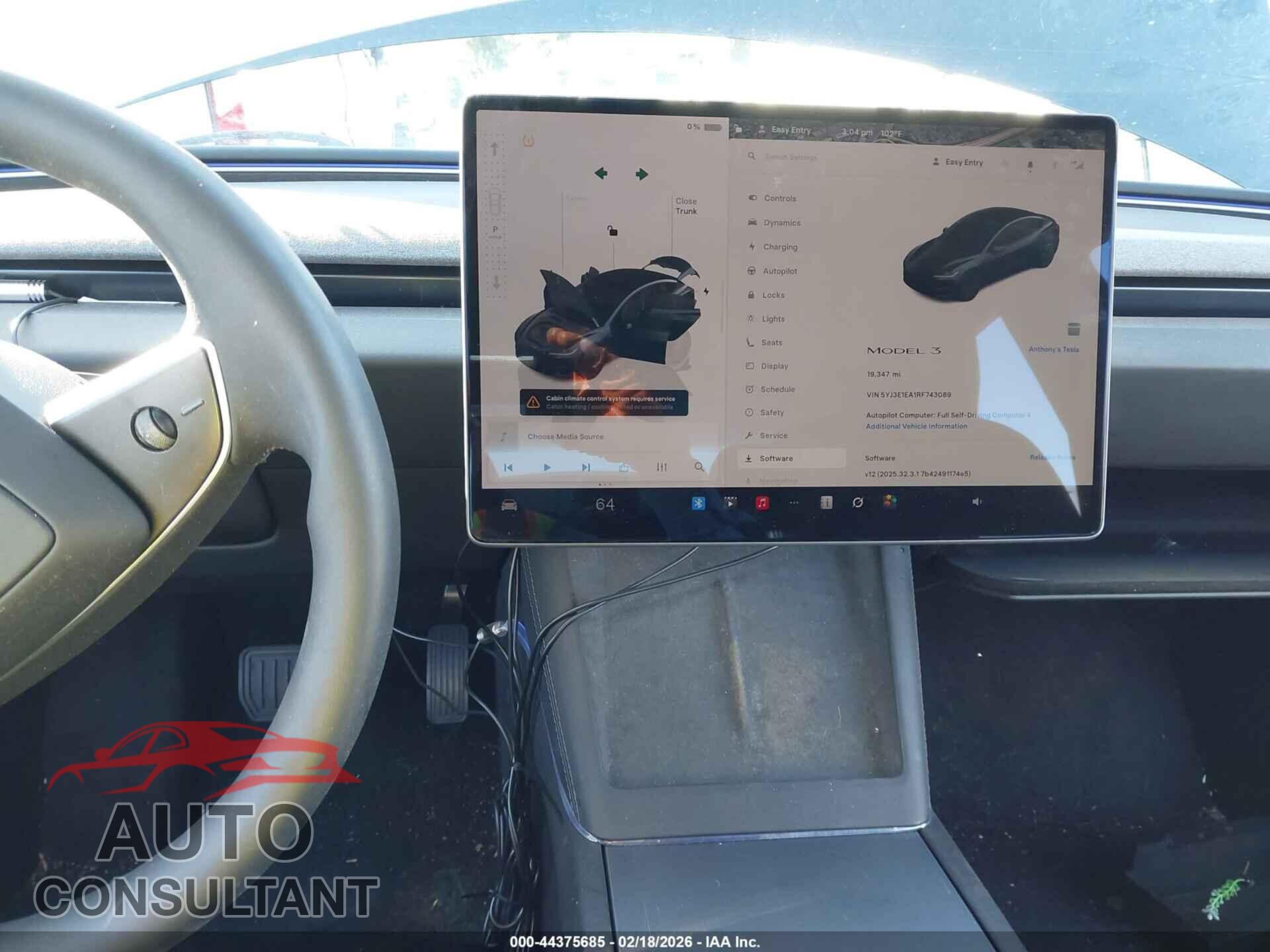 TESLA MODEL 3 2024 - 5YJ3E1EA1RF743089