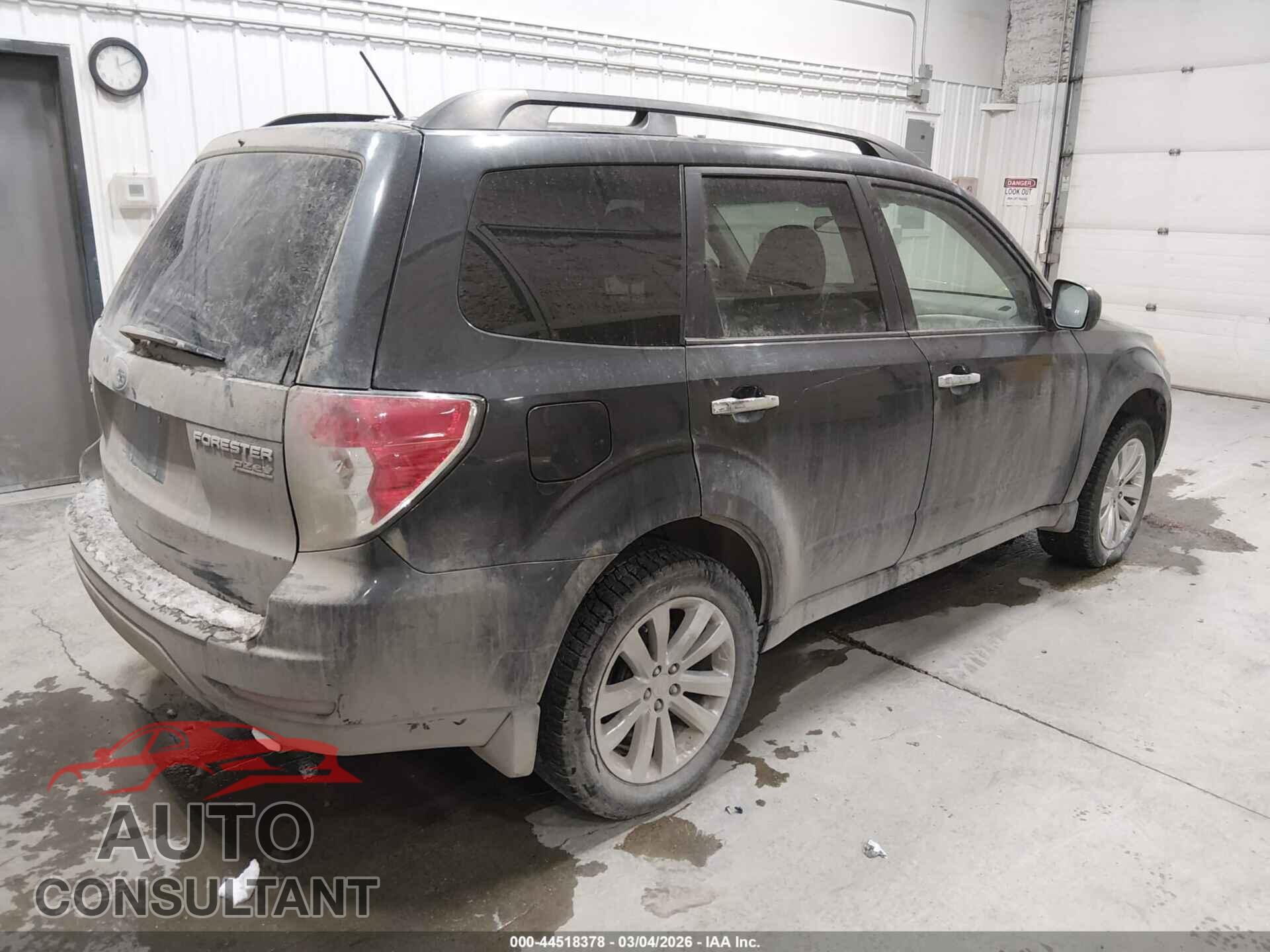 SUBARU FORESTER 2011 - JF2SHAEC3BH728640