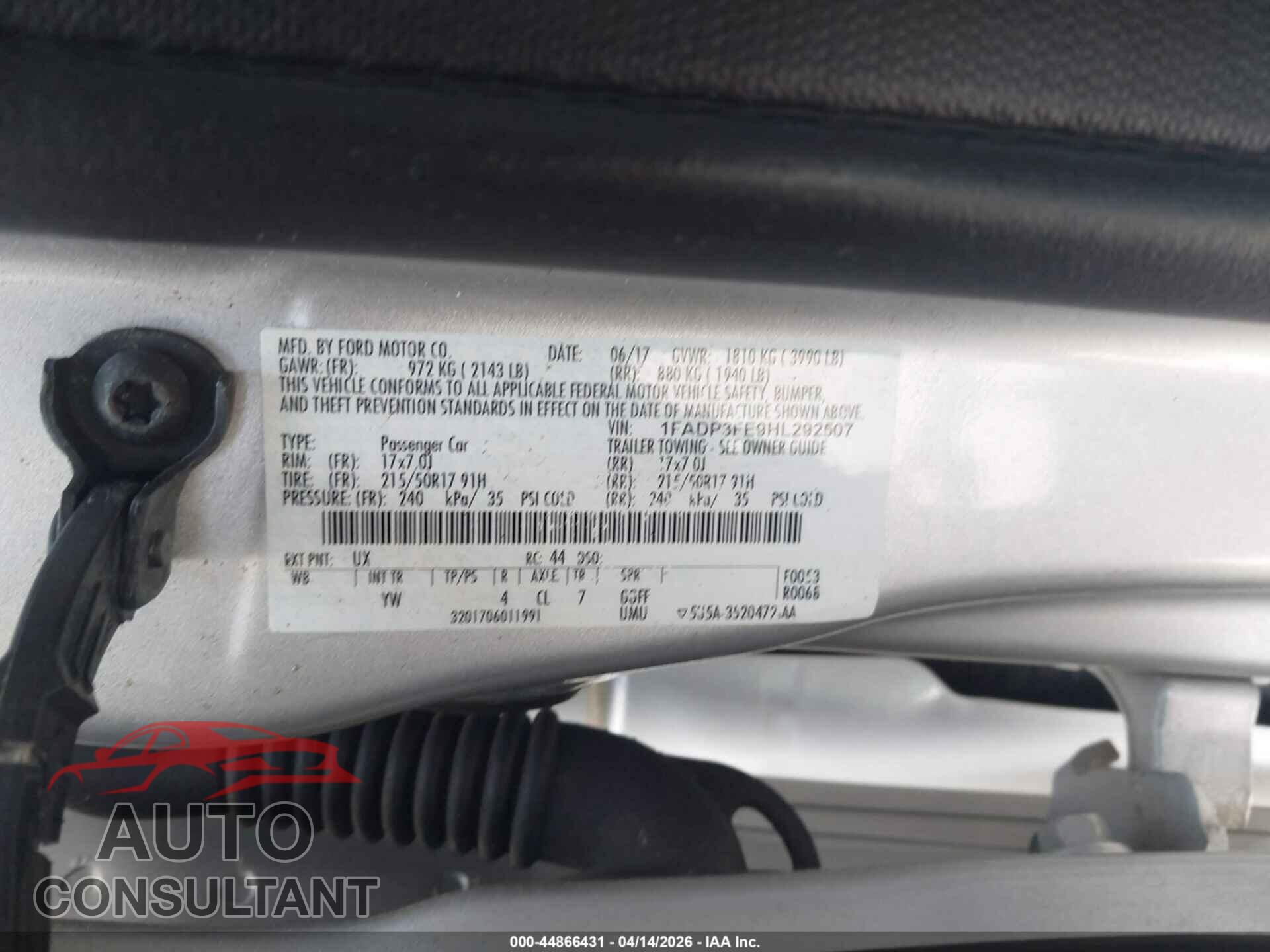 FORD FOCUS 2017 - 1FADP3FE9HL292507