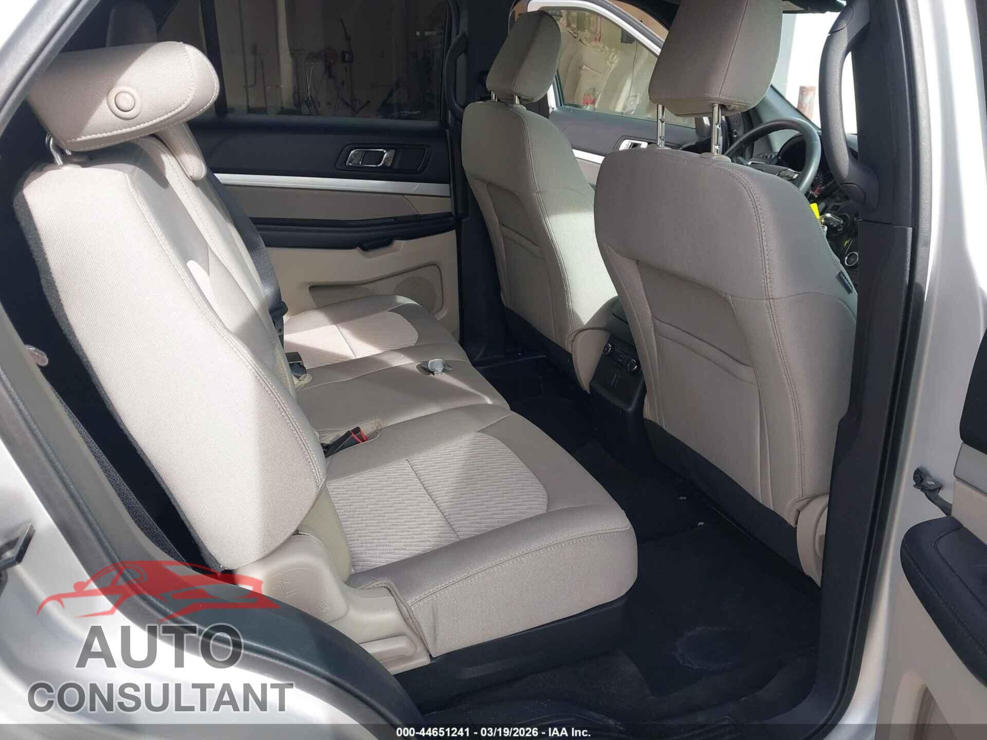 FORD EXPLORER 2018 - 1FM5K8B8XJGB95238