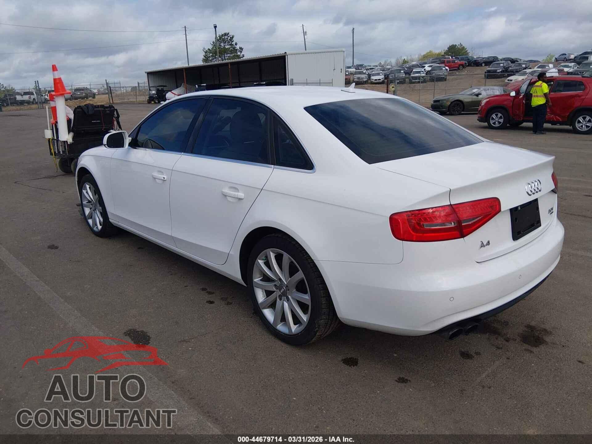 AUDI A4 2013 - WAUFFAFL5DN018208