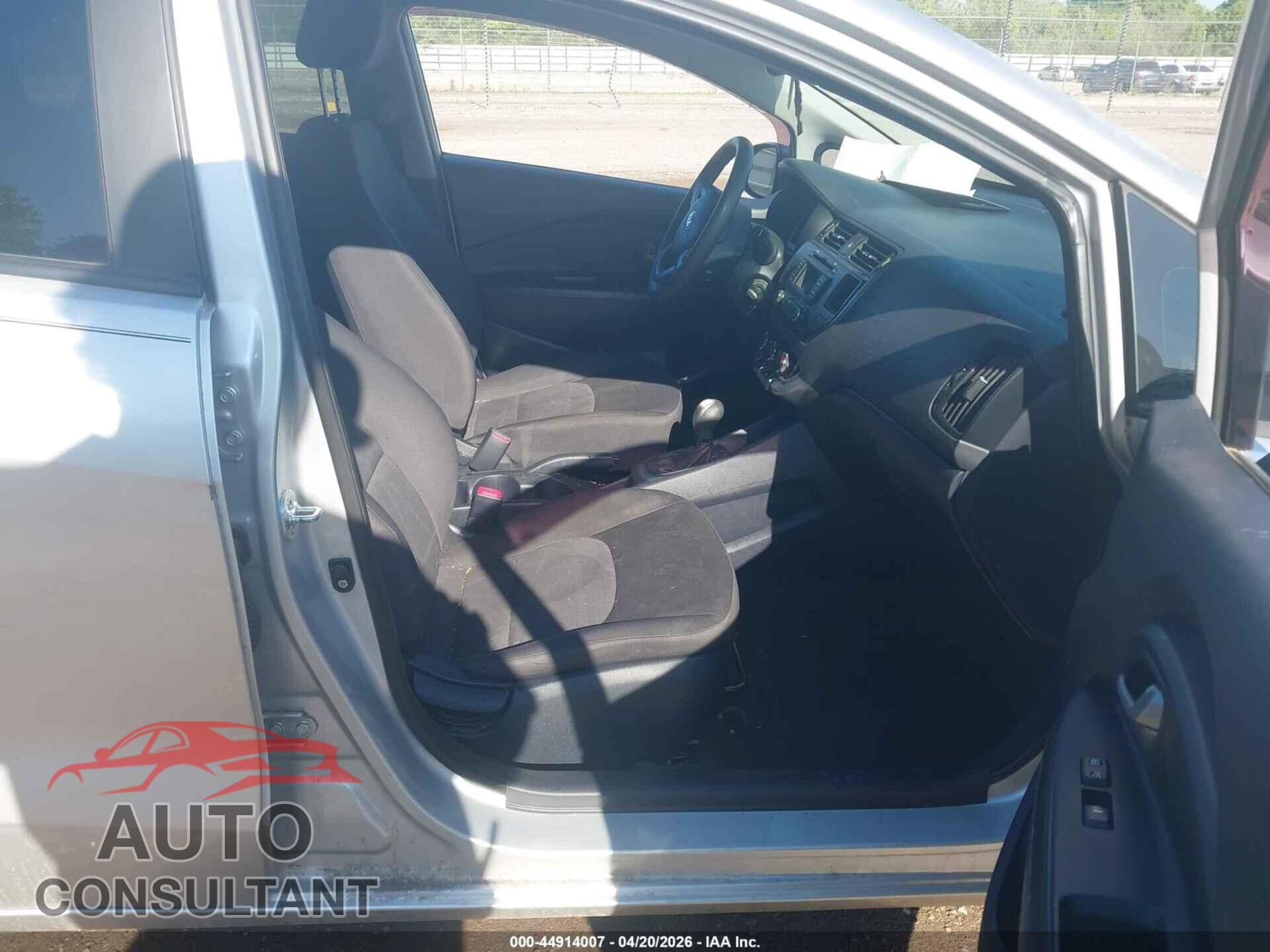 KIA RIO 2014 - KNADM5A36E6327709