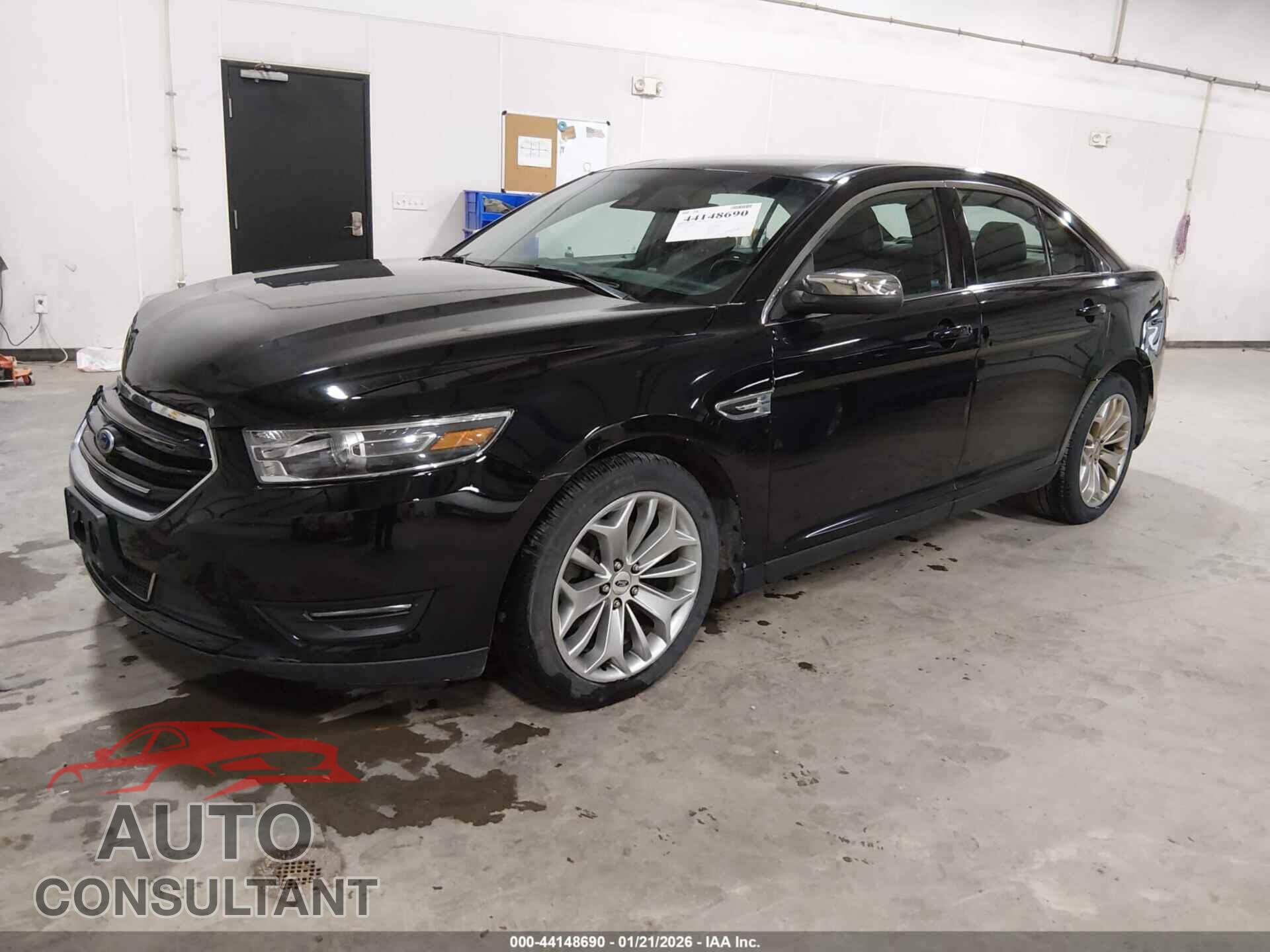 FORD TAURUS 2017 - 1FAHP2F85HG102300