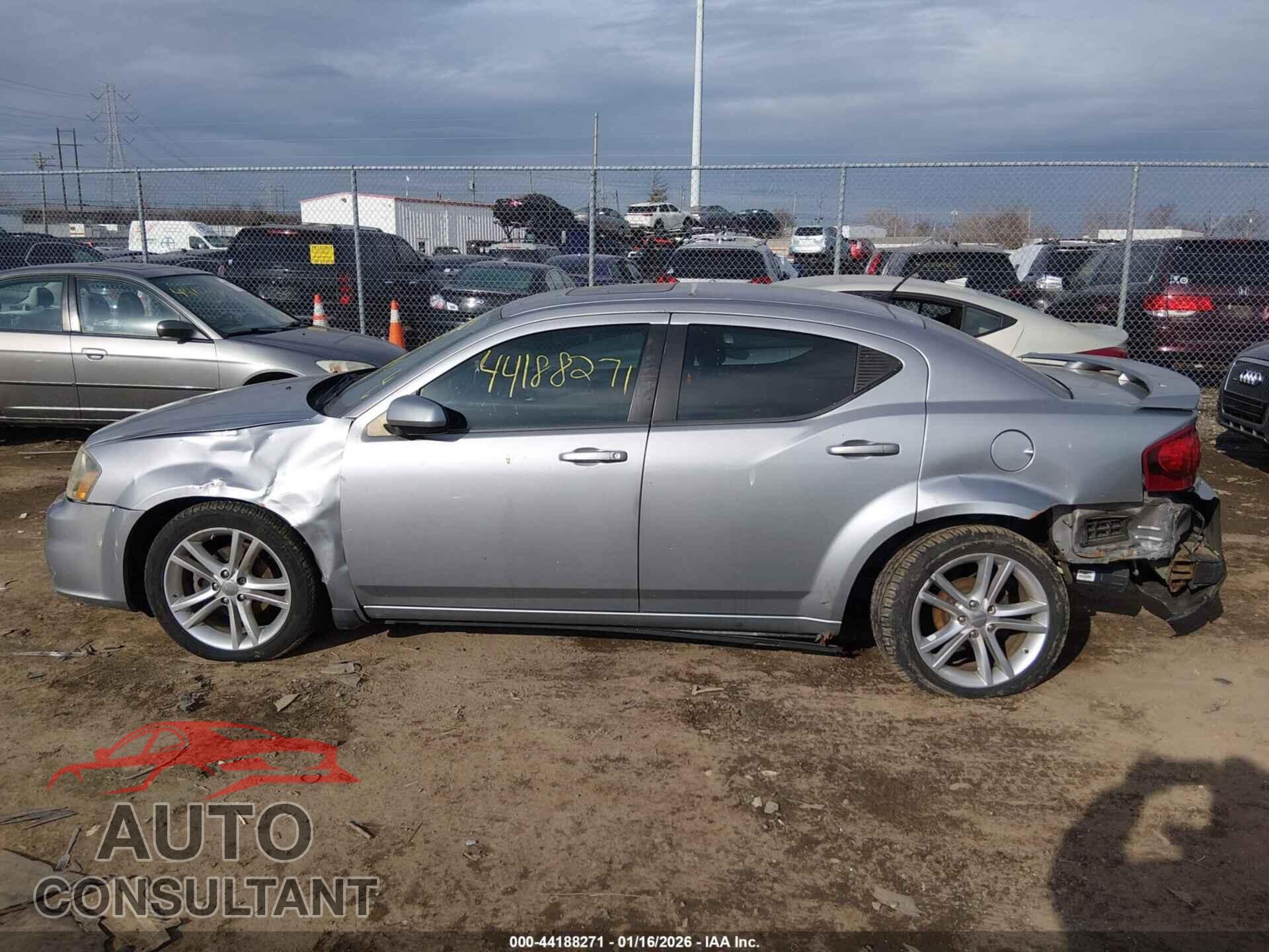DODGE AVENGER 2013 - 1C3CDZCB3DN552561