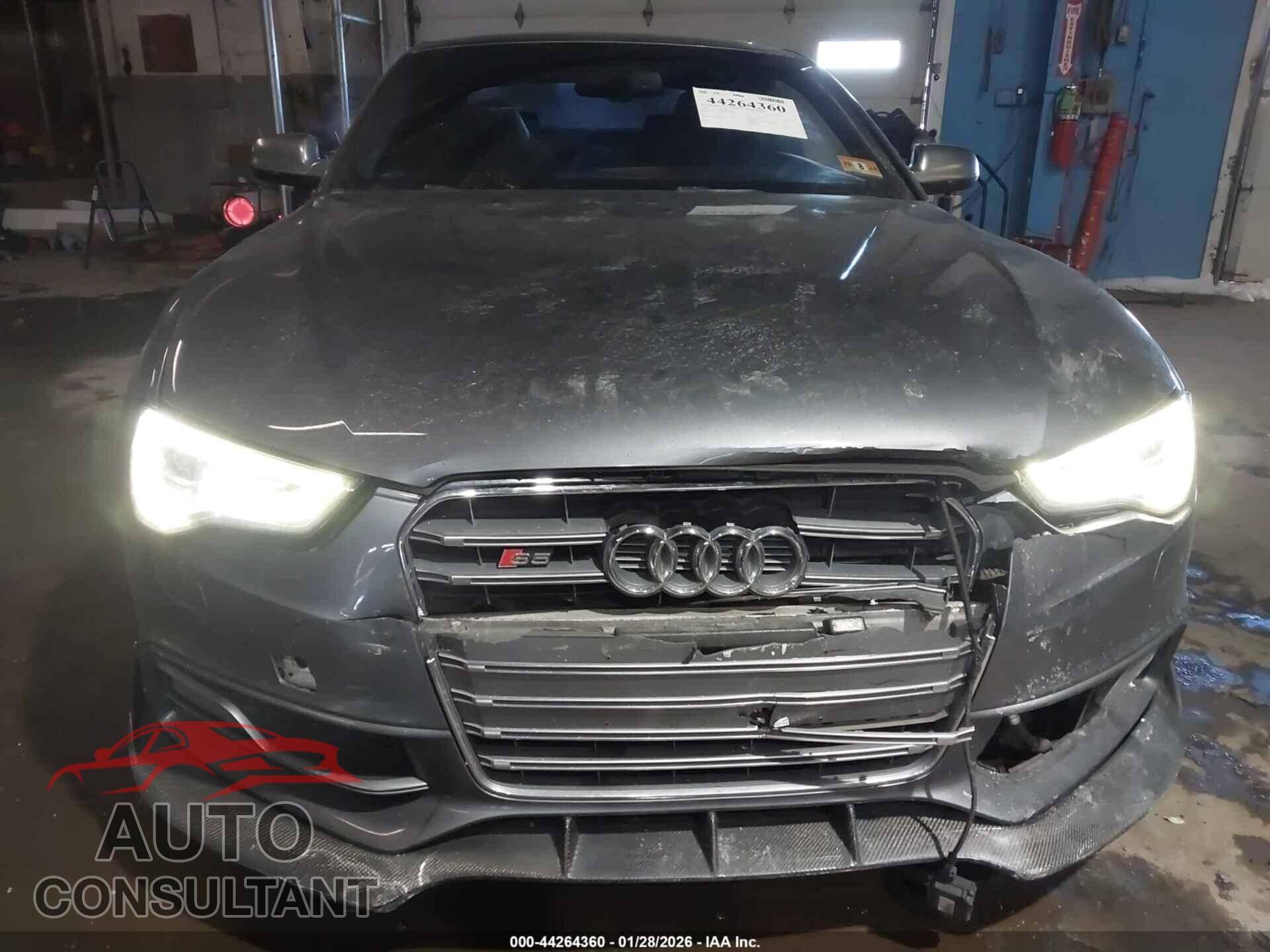 AUDI S5 2013 - WAUCGAFR4DA054368