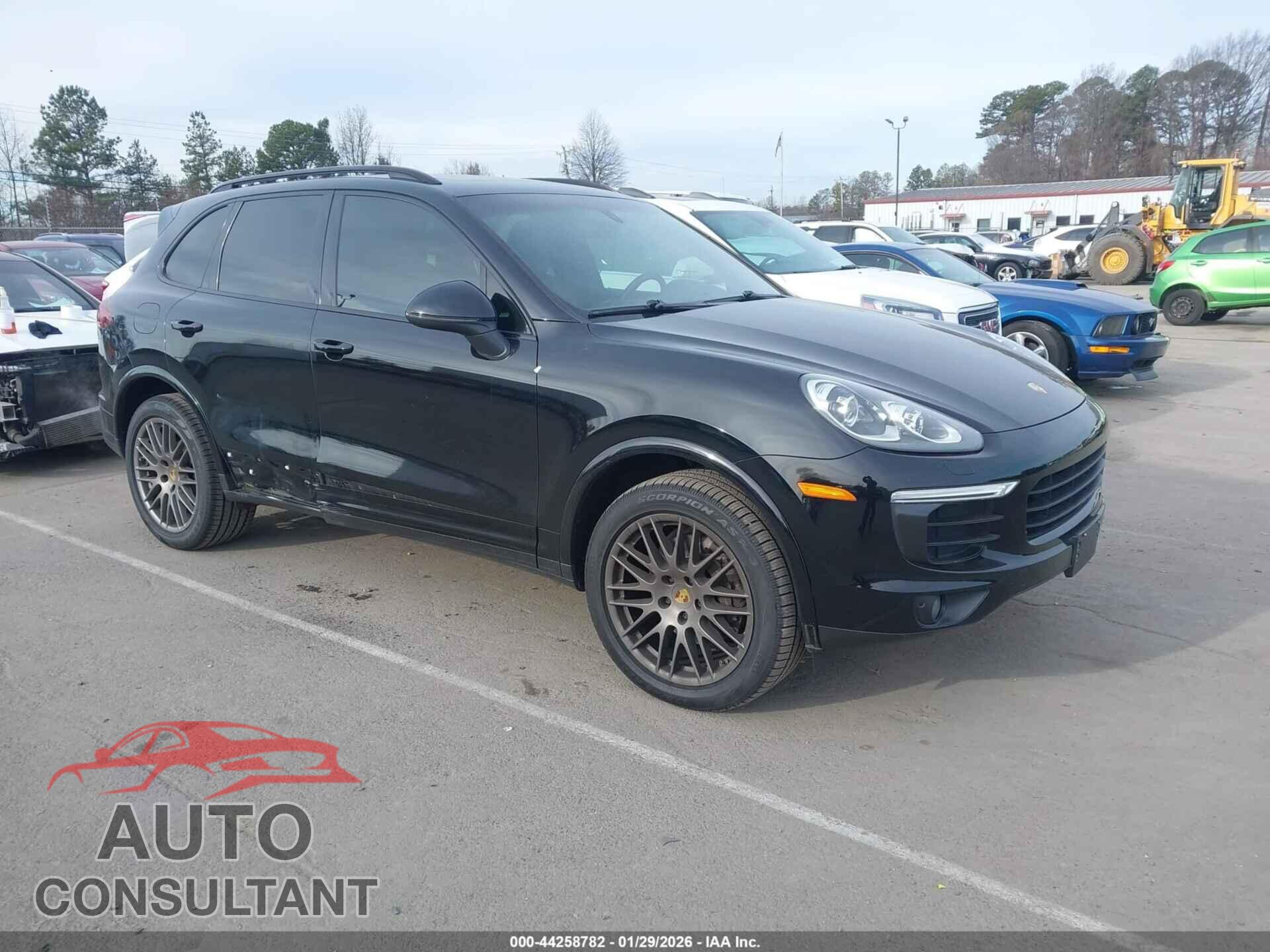 PORSCHE CAYENNE 2018 - WP1AA2A29JKA03853