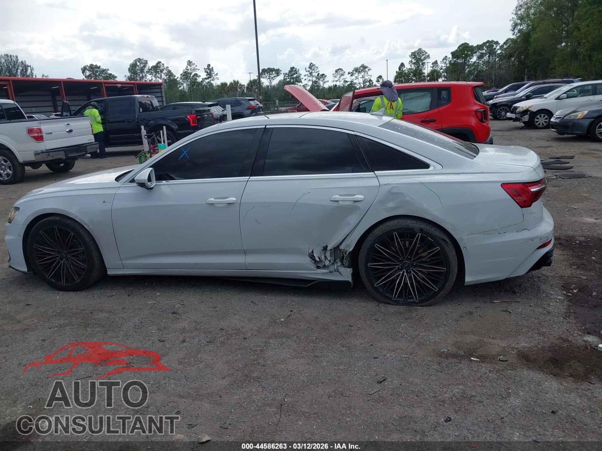 AUDI A6 2019 - WAUL2AF29KN074056