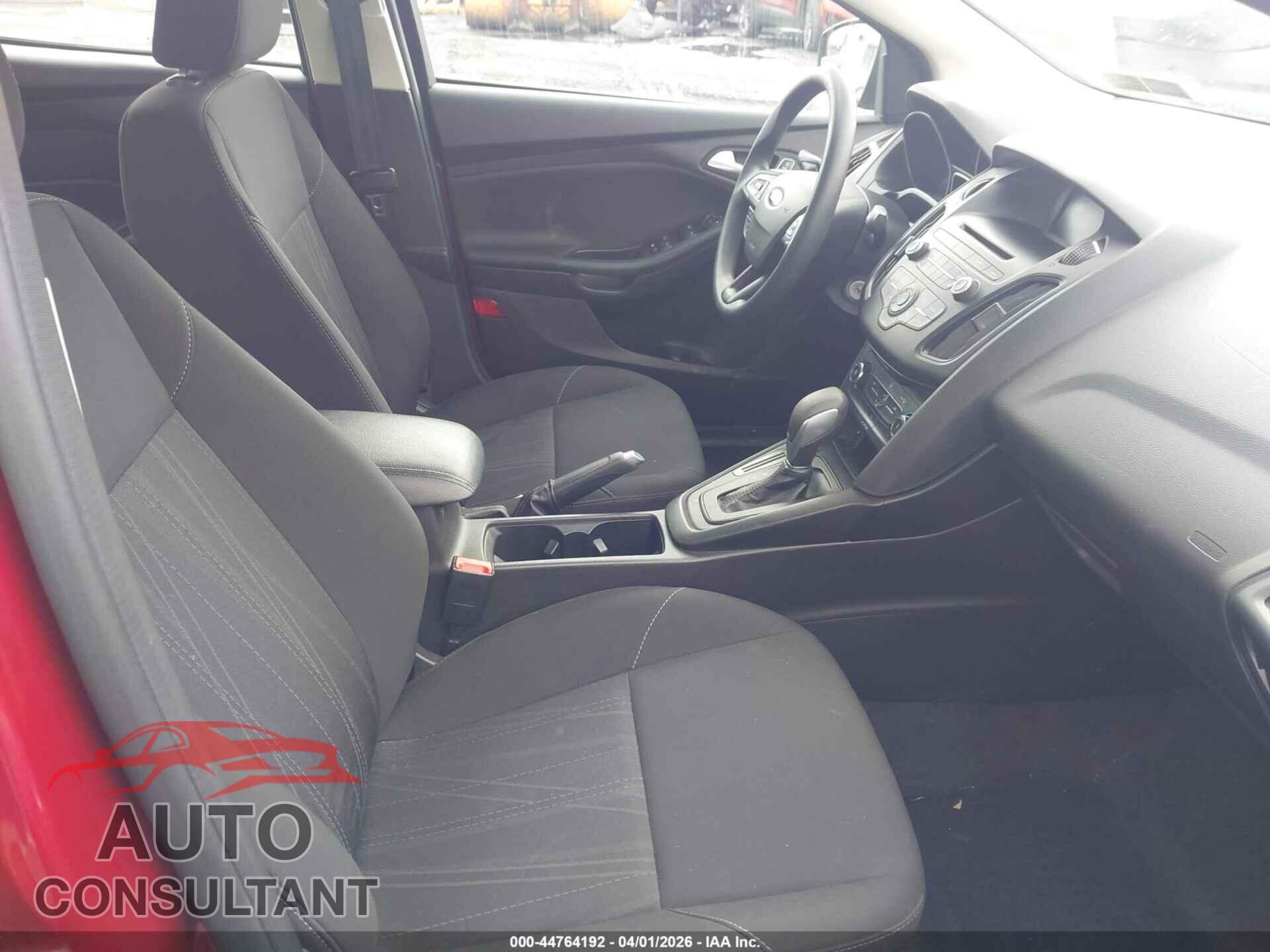 FORD FOCUS 2017 - 1FADP3F26HL330605