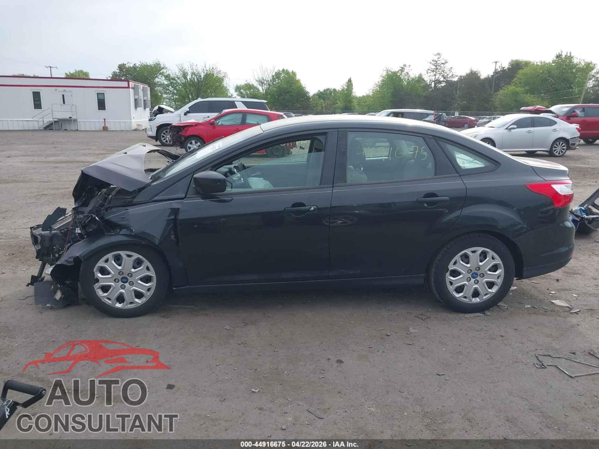FORD FOCUS 2012 - 1FAHP3F21CL327671