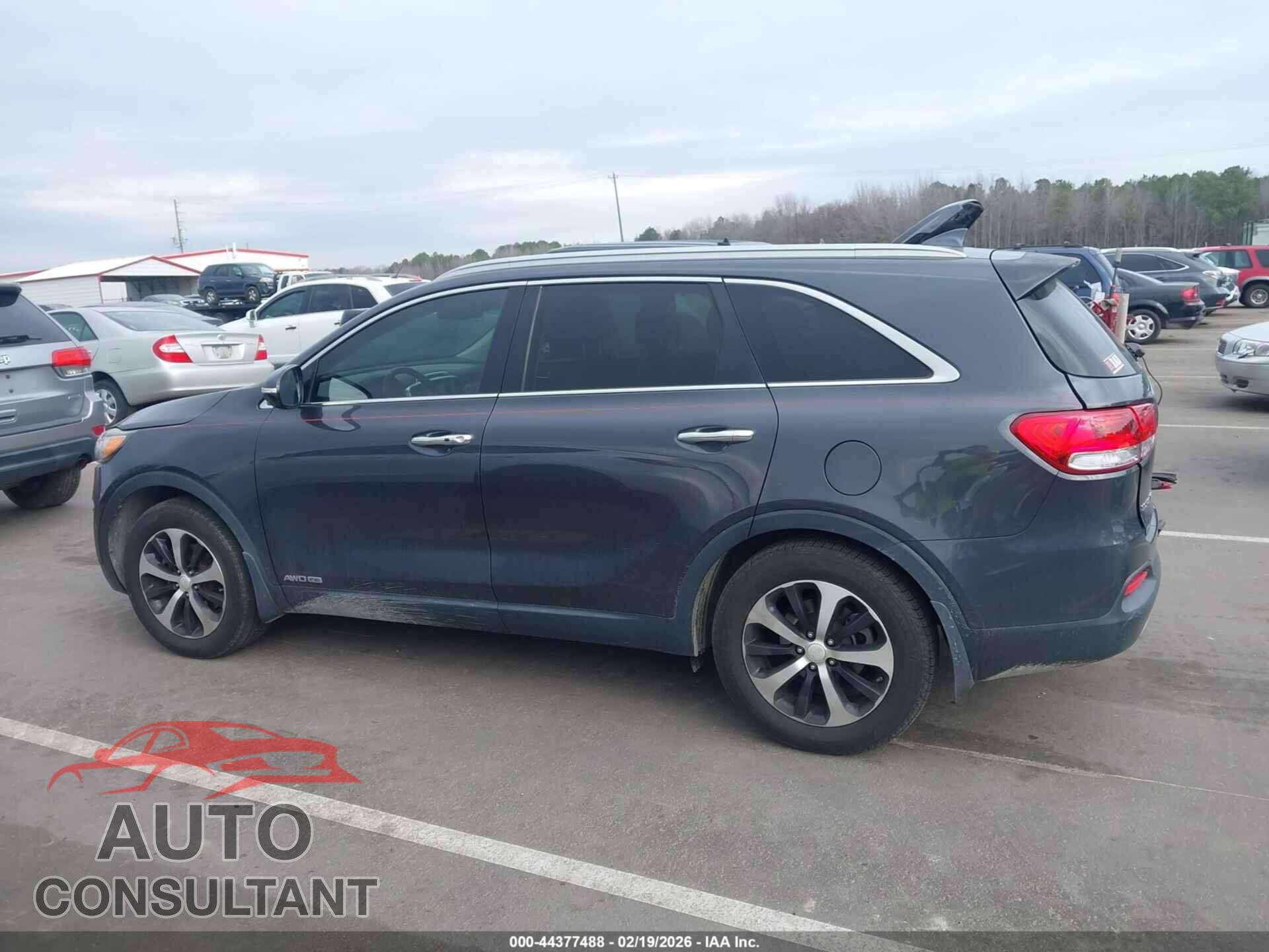 KIA SORENTO 2017 - 5XYPHDA52HG230928