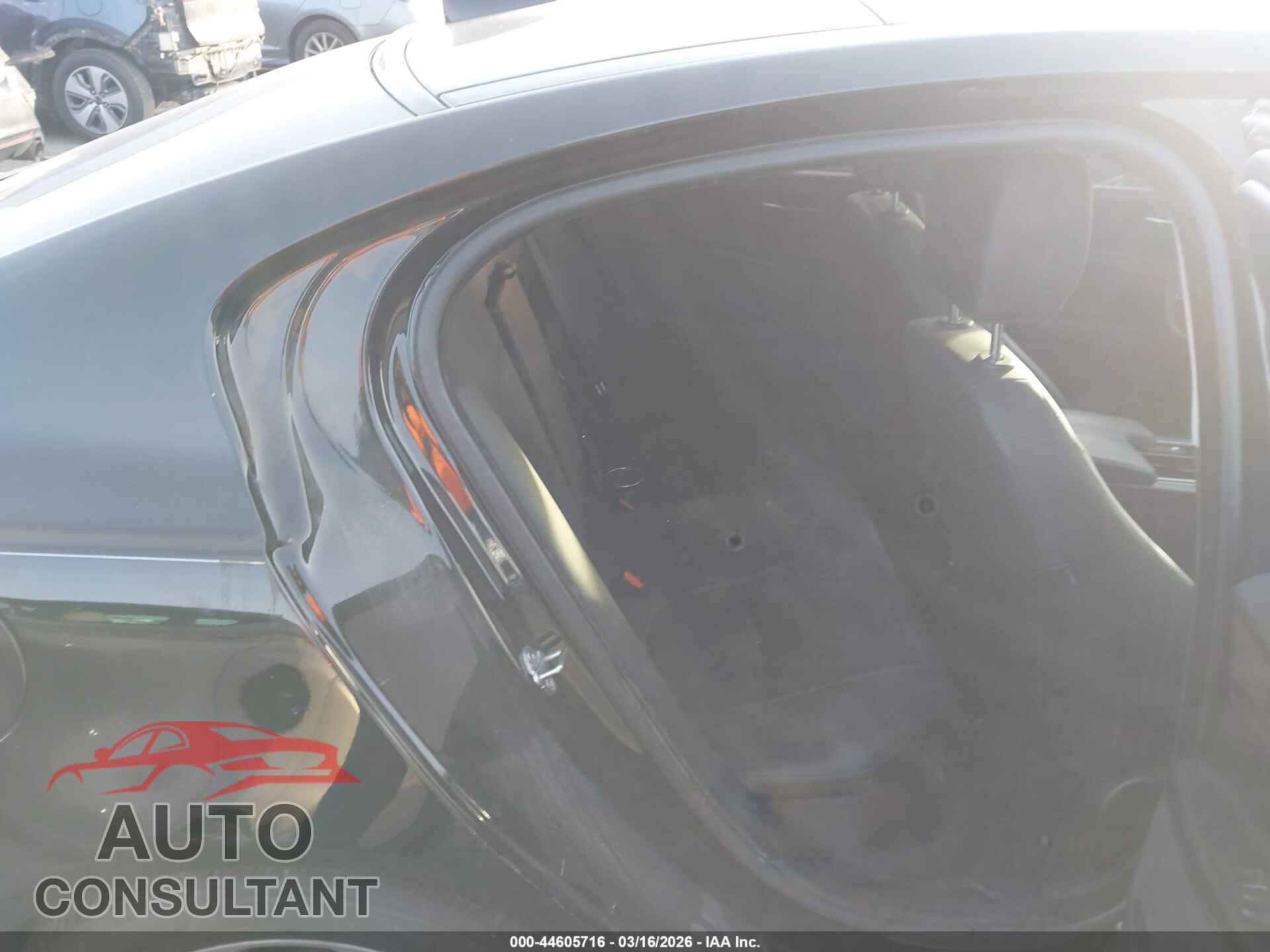 JAGUAR XE 2018 - SAJAR4FX6JCP32480