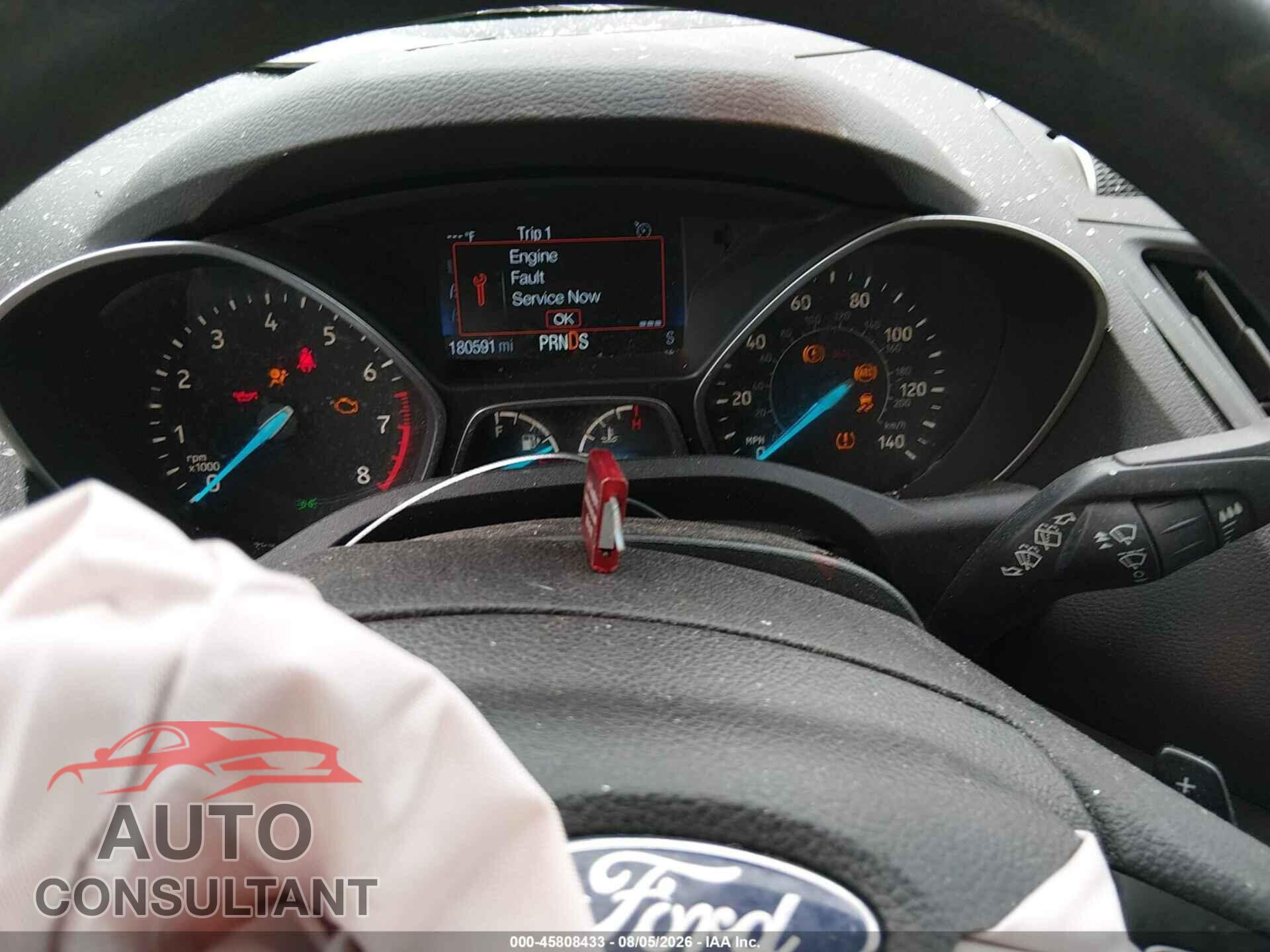 FORD ESCAPE 2017 - 1FMCU0G96HUE02045