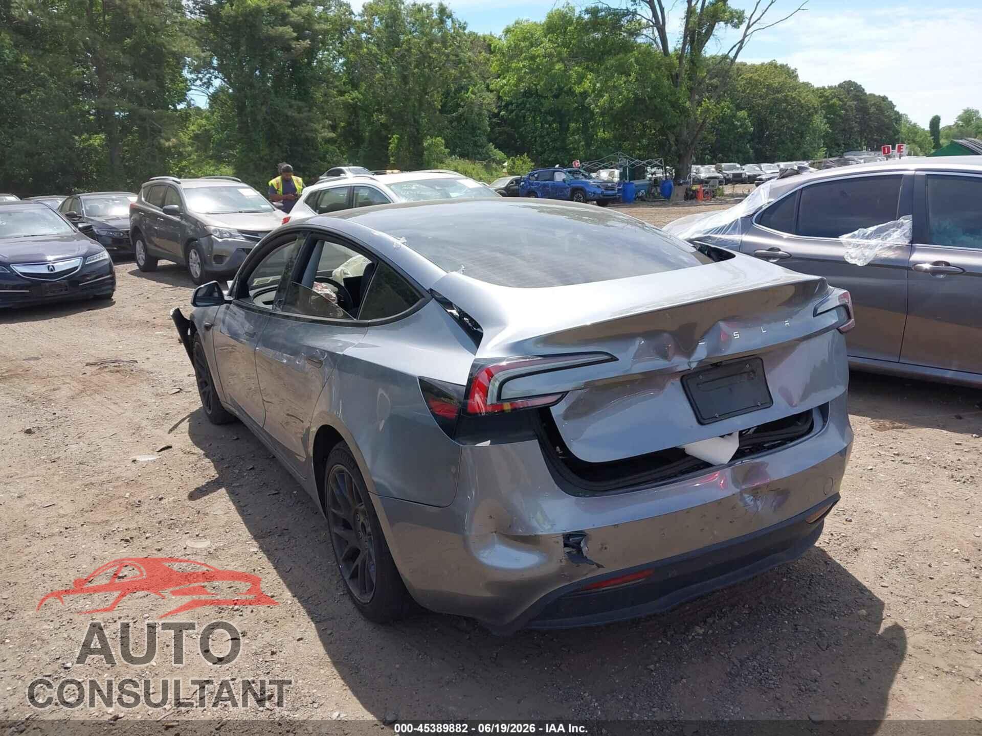 TESLA MODEL 3 2024 - 5YJ3E1EA2RF858056