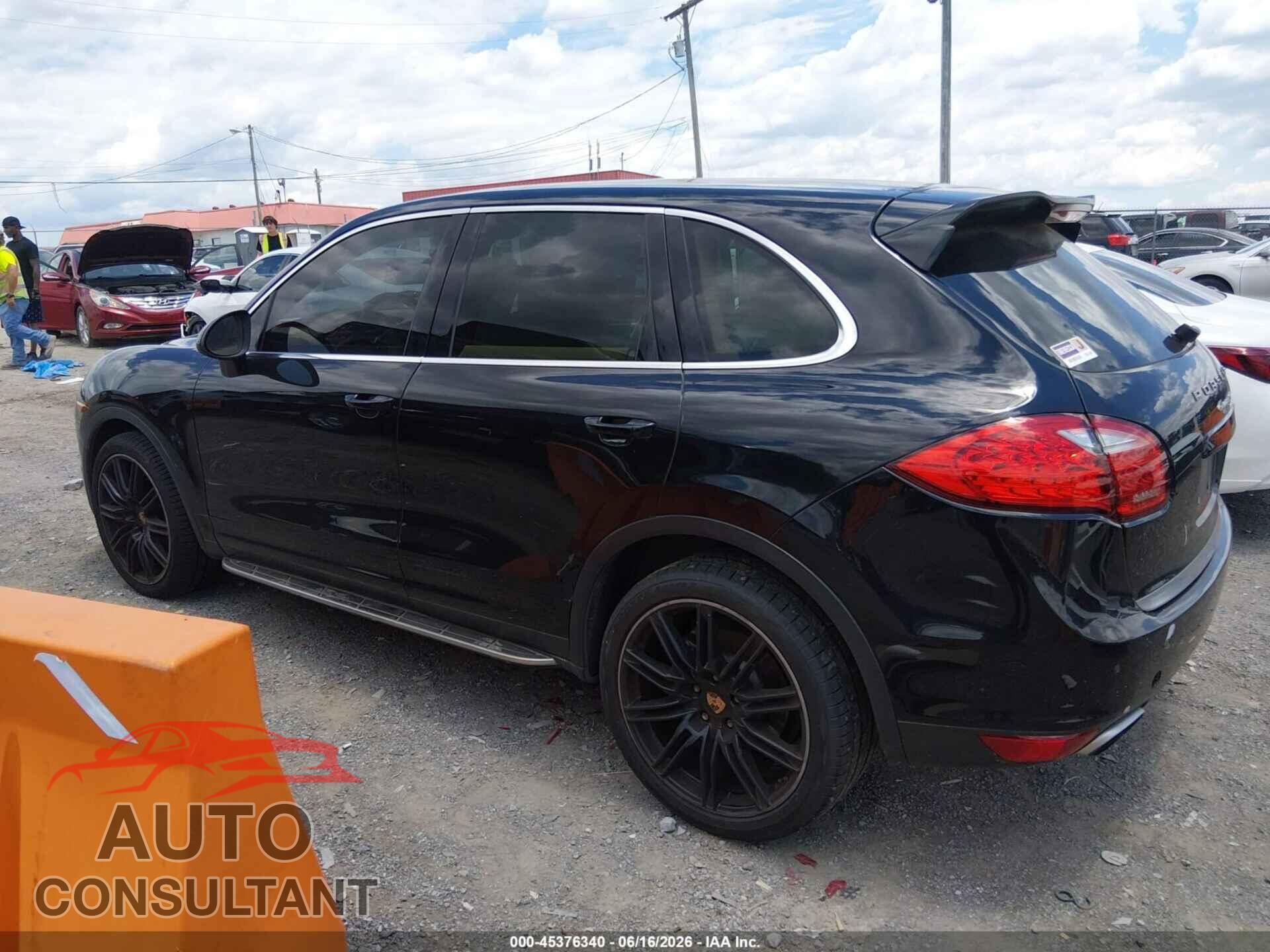 PORSCHE CAYENNE 2012 - WP1AB2A28CLA40337