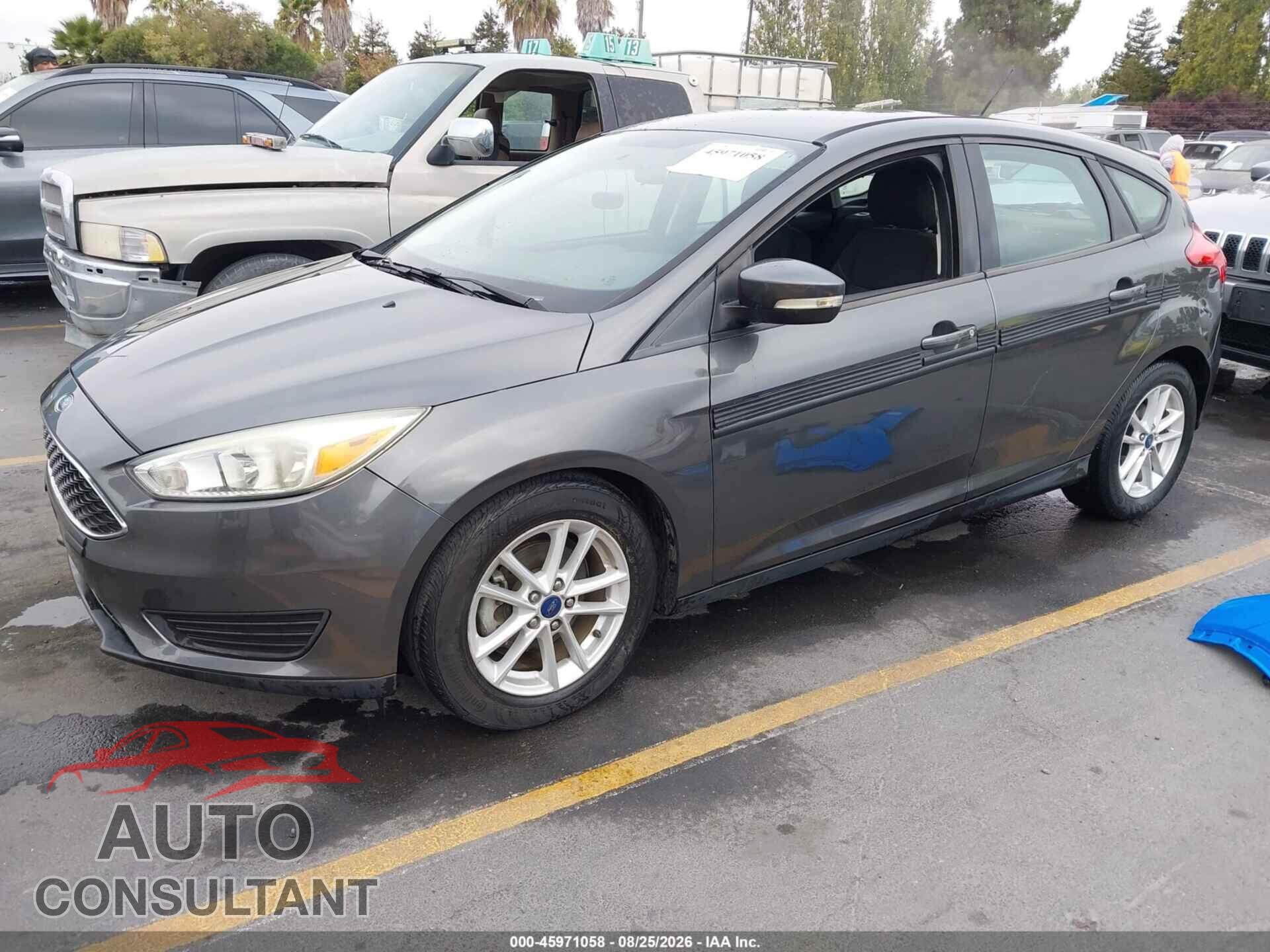 FORD FOCUS 2017 - 1FADP3K26HL206534