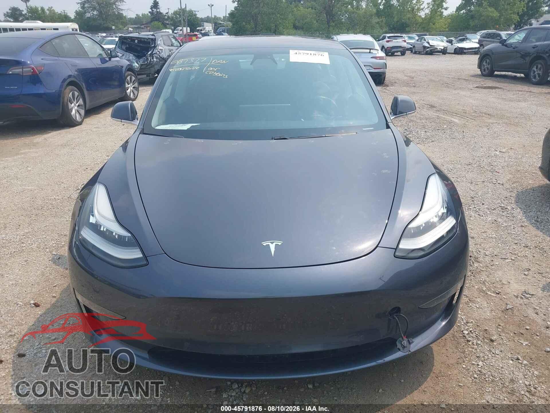 TESLA MODEL 3 2018 - 5YJ3E1EB5JF087377