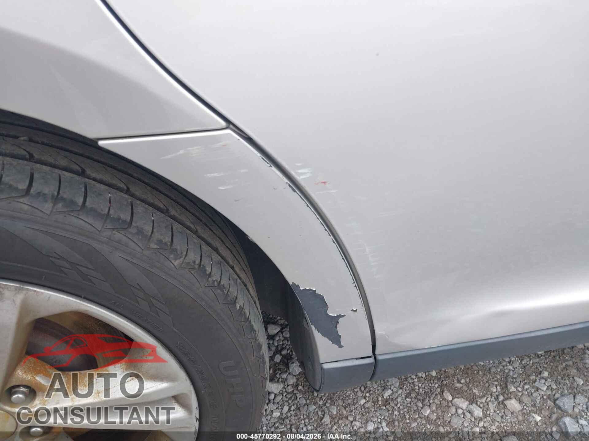 FORD TAURUS 2018 - 1FAHP2D8XJG118159