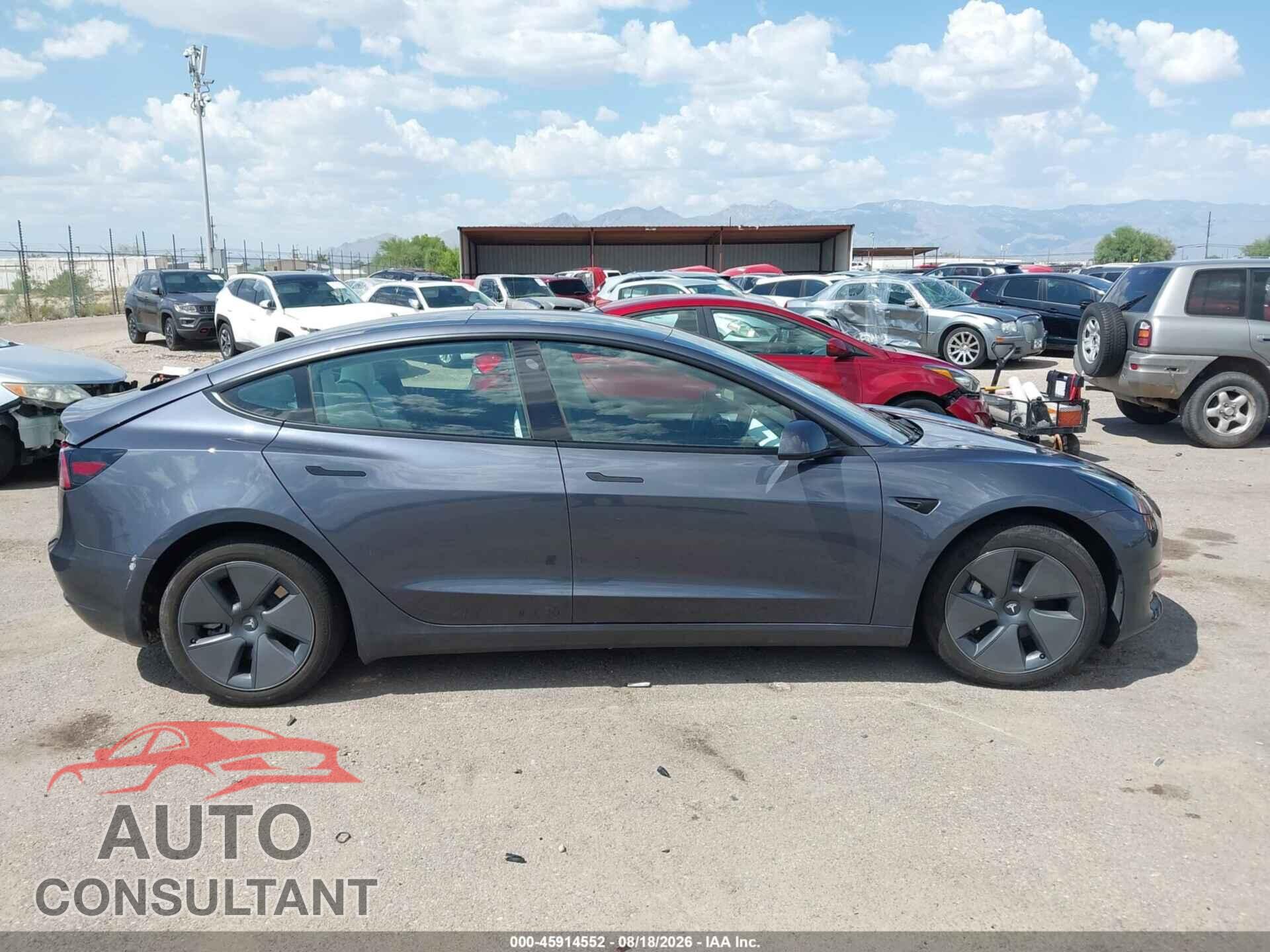 TESLA MODEL 3 2023 - 5YJ3E1EAXPF712873