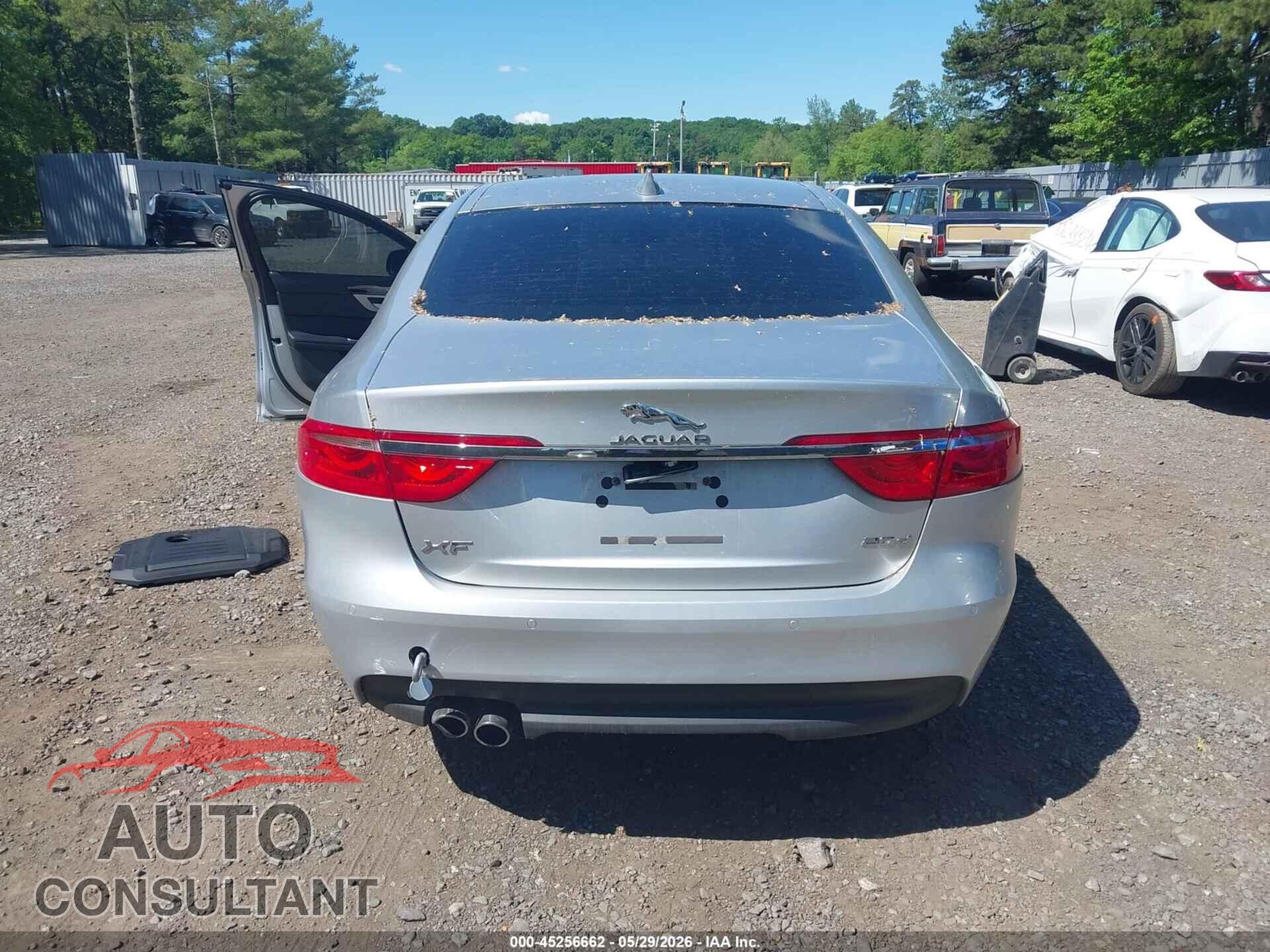 JAGUAR XF 2017 - SAJBD4BN0HCY32463
