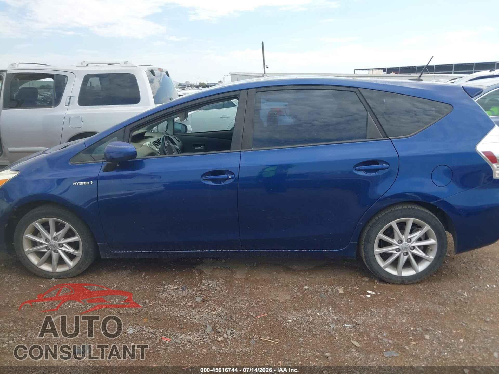TOYOTA PRIUS V 2013 - JTDZN3EU4D3228271