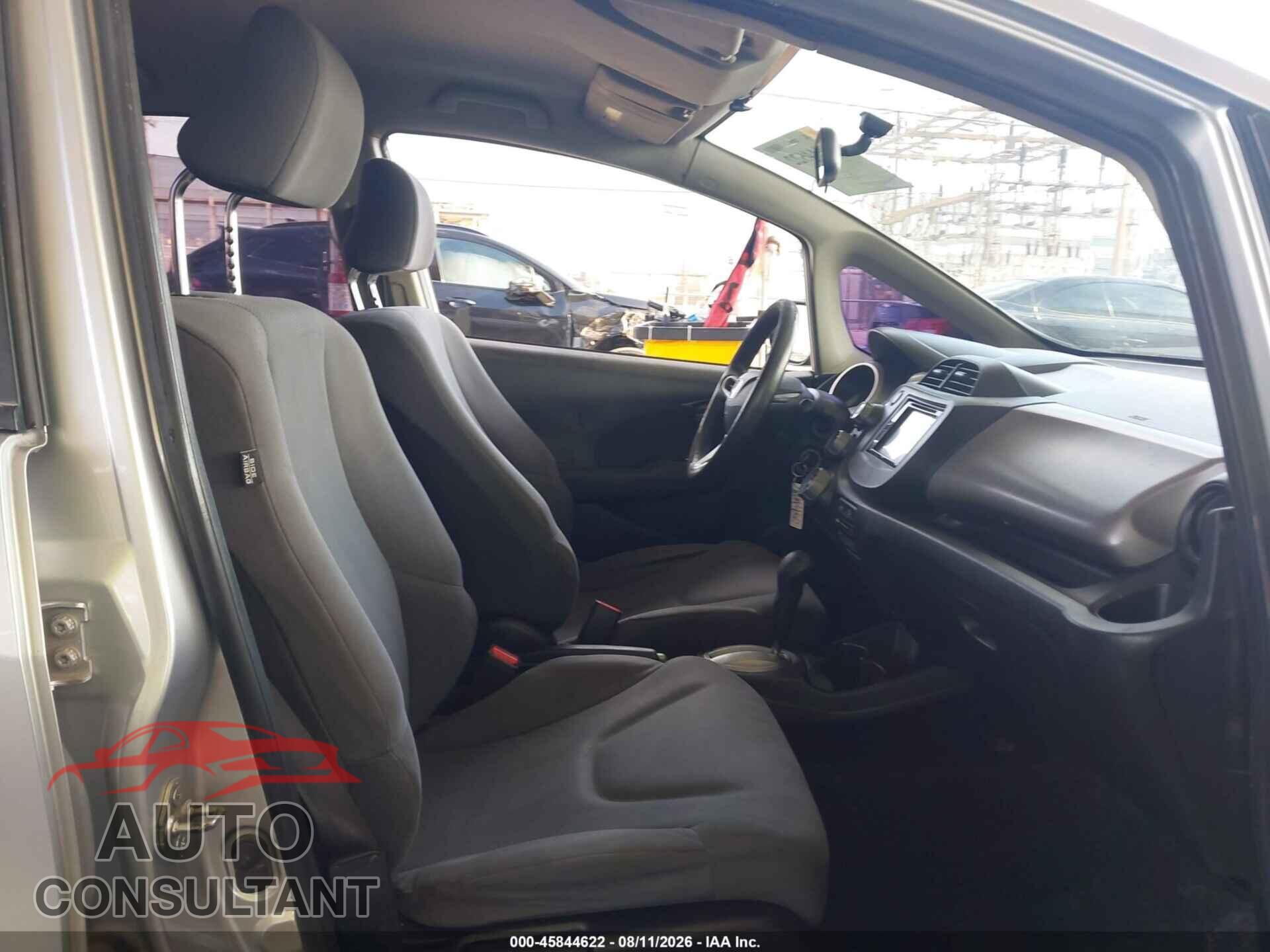 HONDA FIT 2013 - JHMGE8H31DC002145
