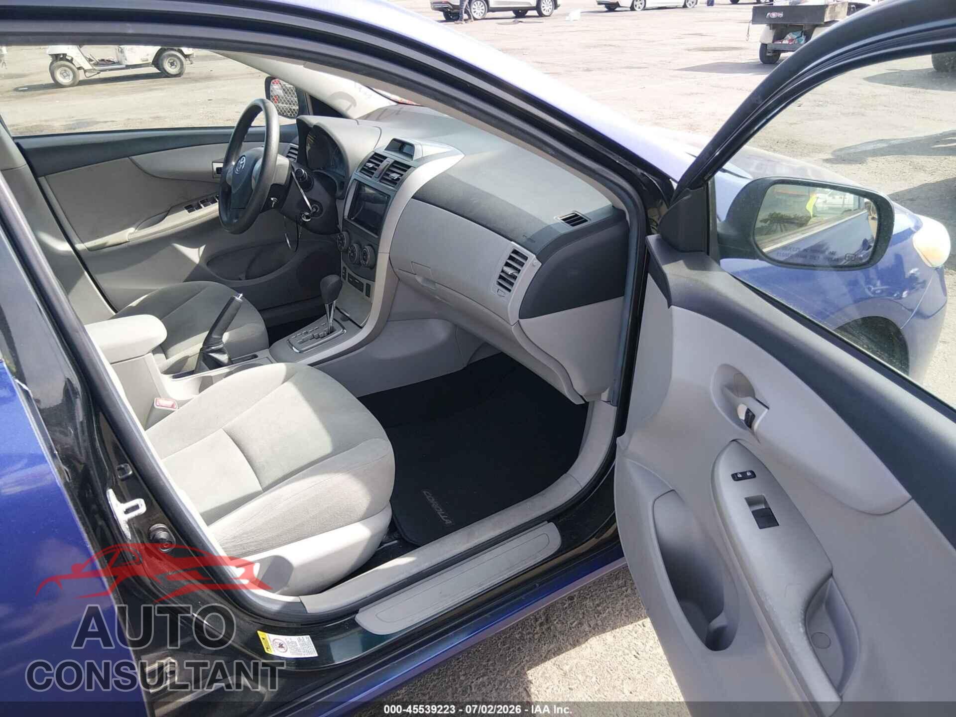 TOYOTA COROLLA 2013 - 5YFBU4EE6DP205570