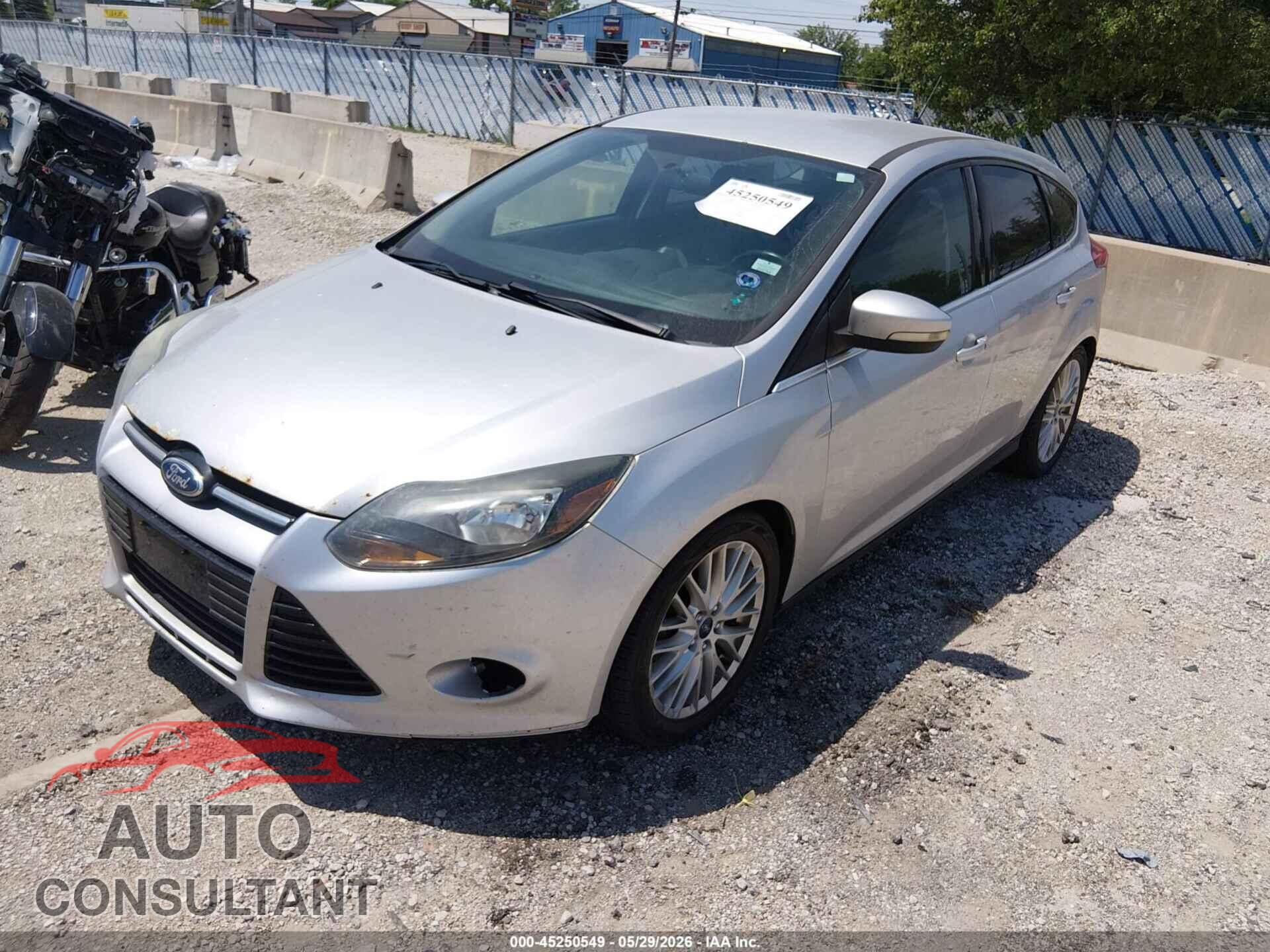 FORD FOCUS 2014 - 1FADP3N28EL188626