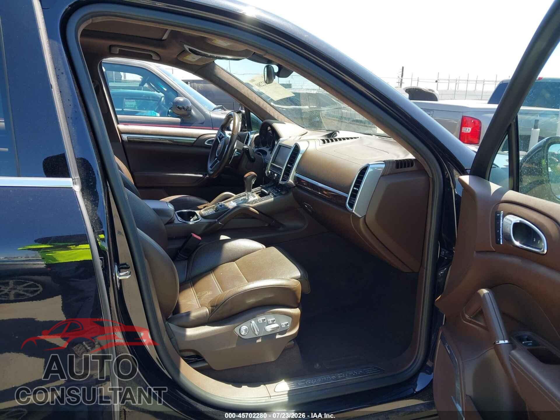 PORSCHE CAYENNE 2015 - WP1AC2A21FLA82088