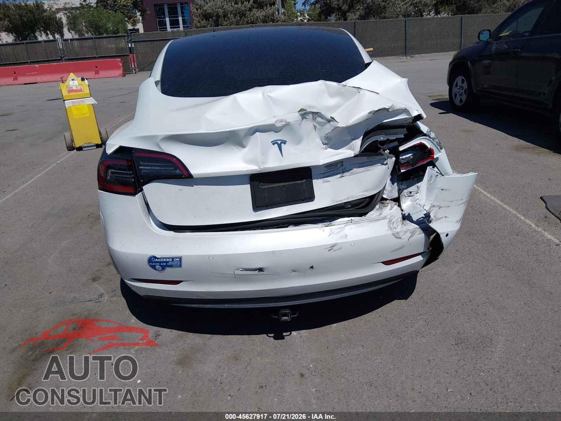 TESLA MODEL 3 2021 - 5YJ3E1EA2MF018593