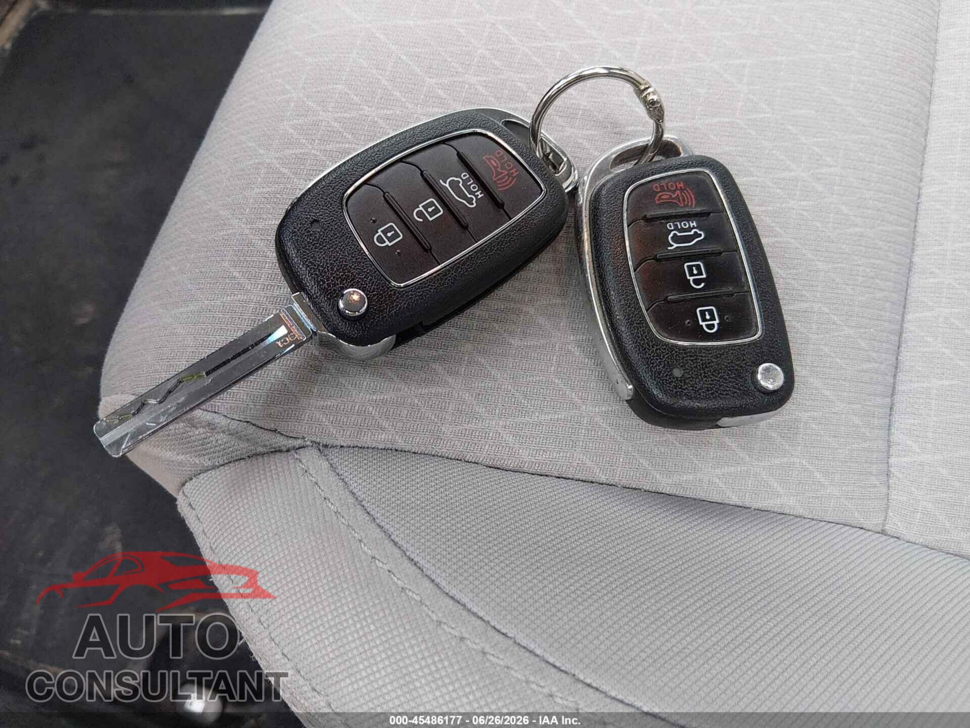 HYUNDAI TUCSON 2018 - KM8J2CA4XJU655712