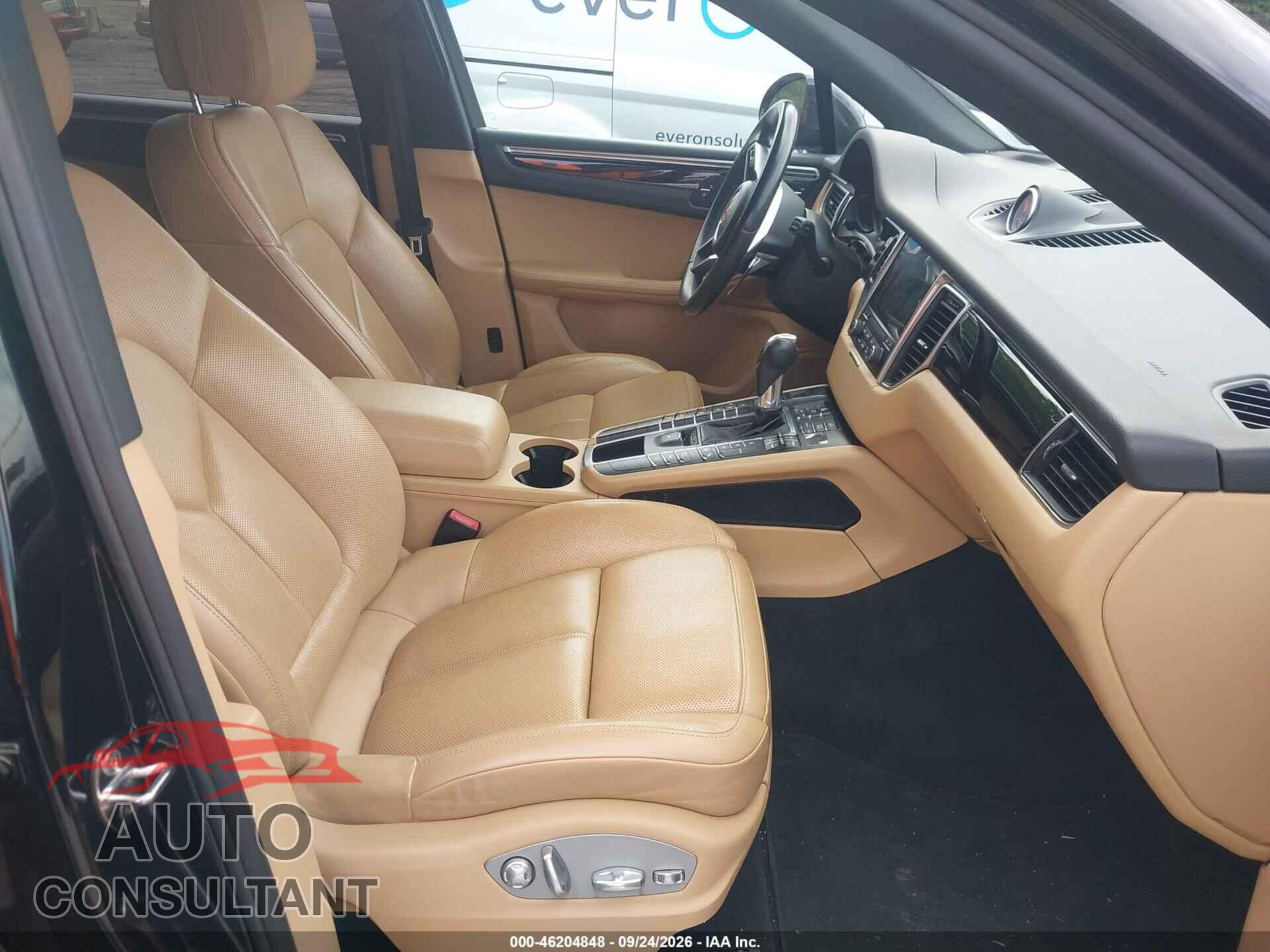 PORSCHE MACAN 2017 - WP1AA2A57HLB04906