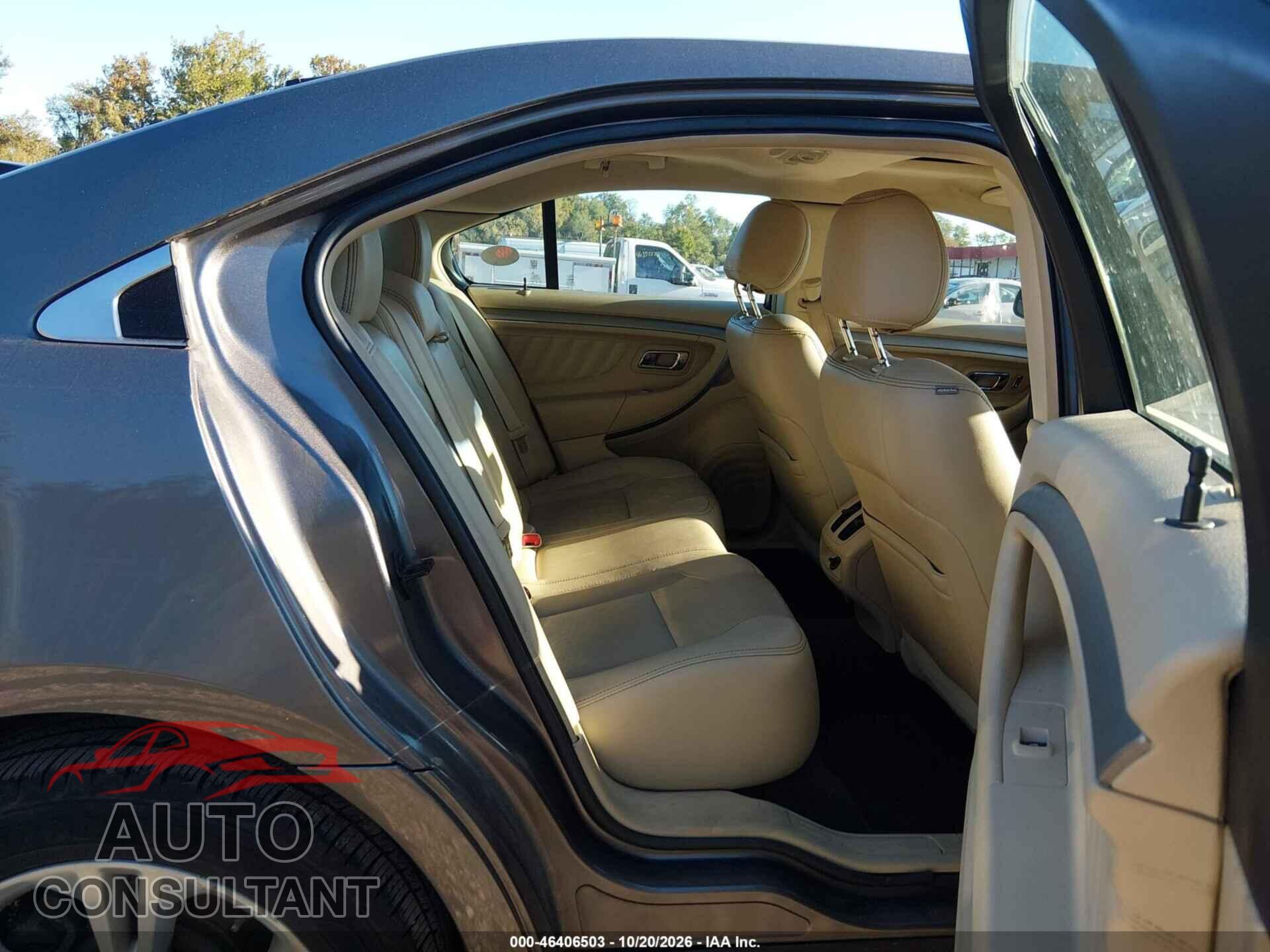 FORD TAURUS 2014 - 1FAHP2E85EG157519