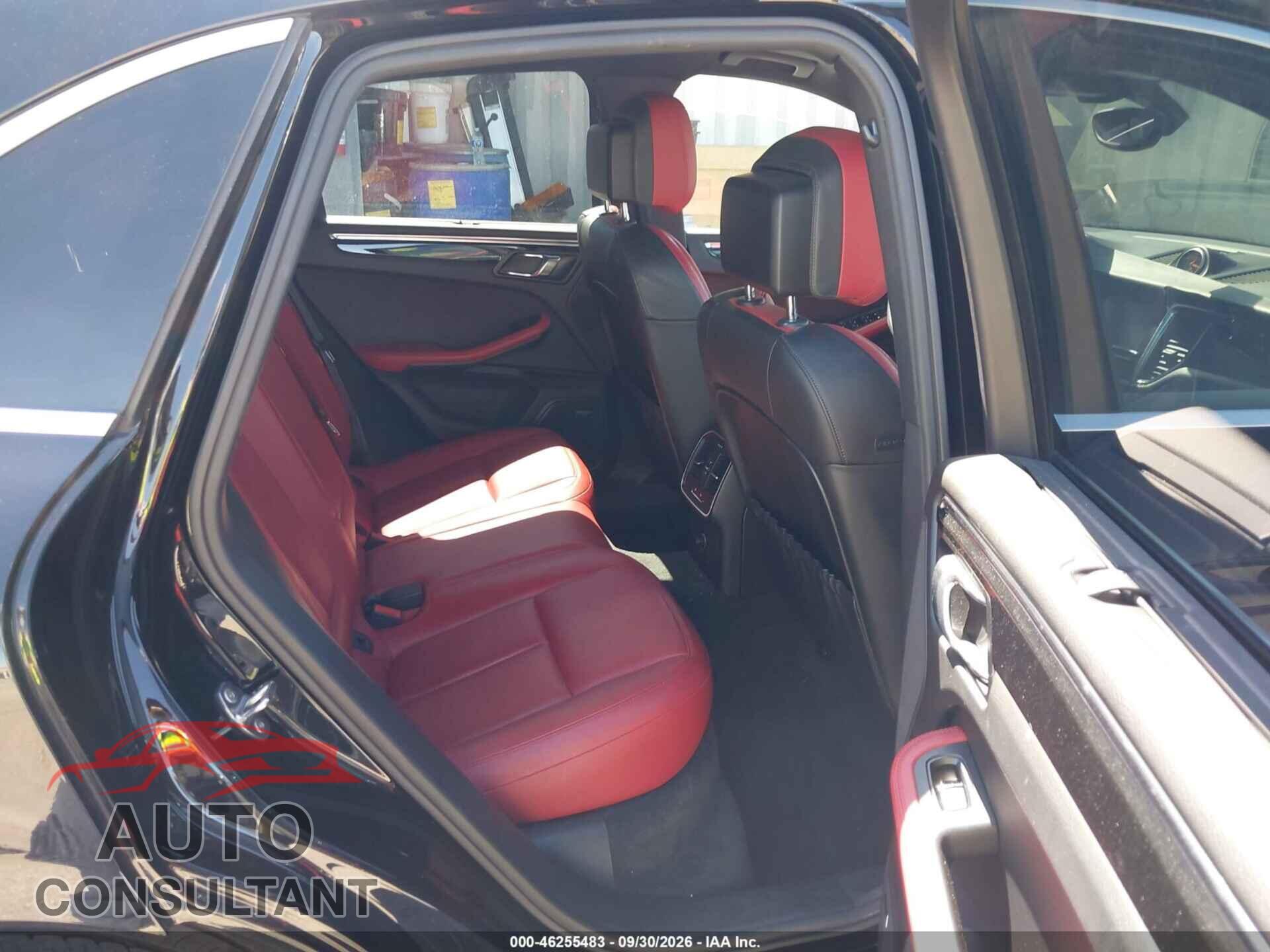 PORSCHE MACAN 2015 - WP1AB2A5XFLB67573