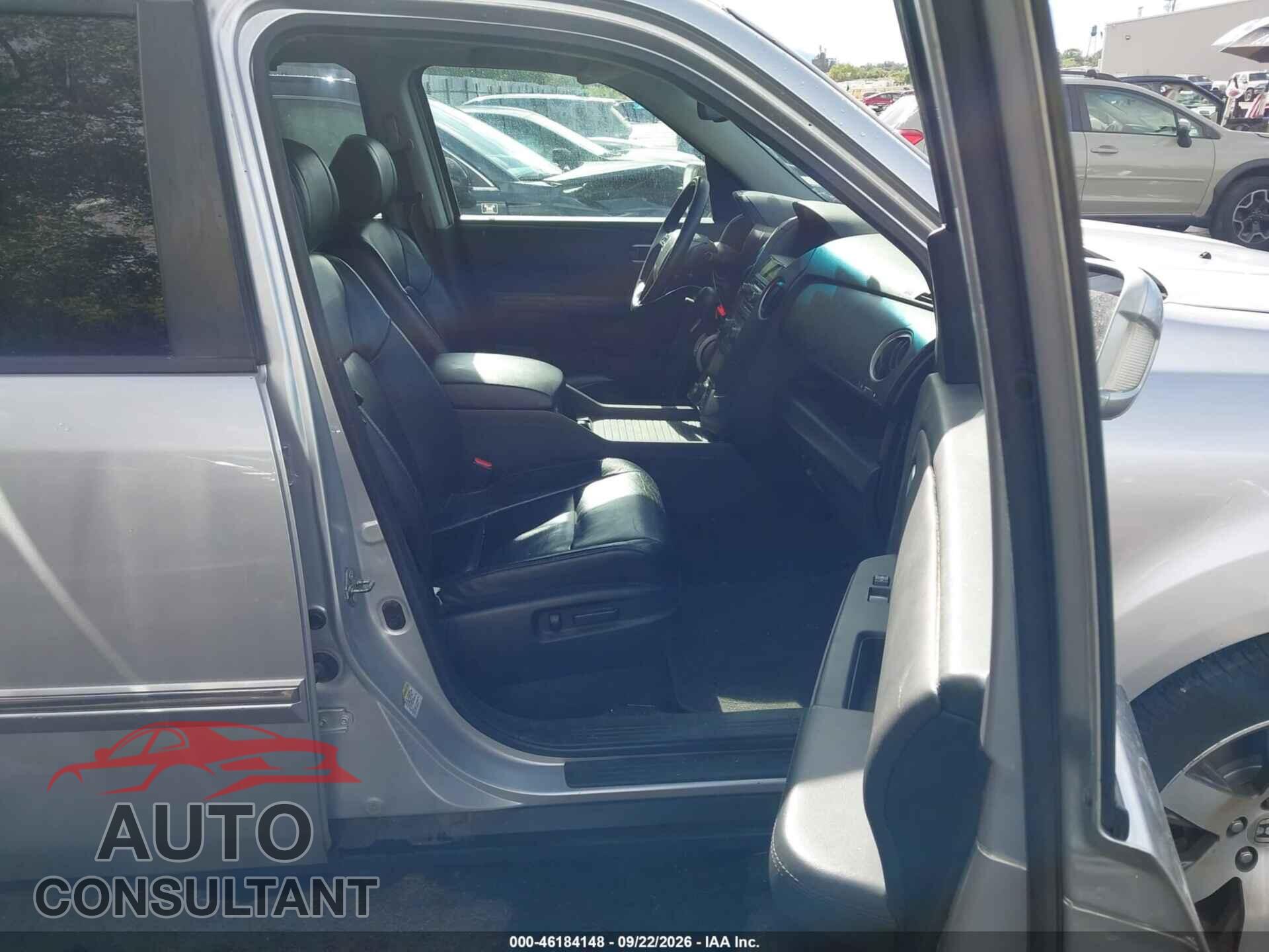 HONDA PILOT 2012 - 5FNYF4H90CB031685
