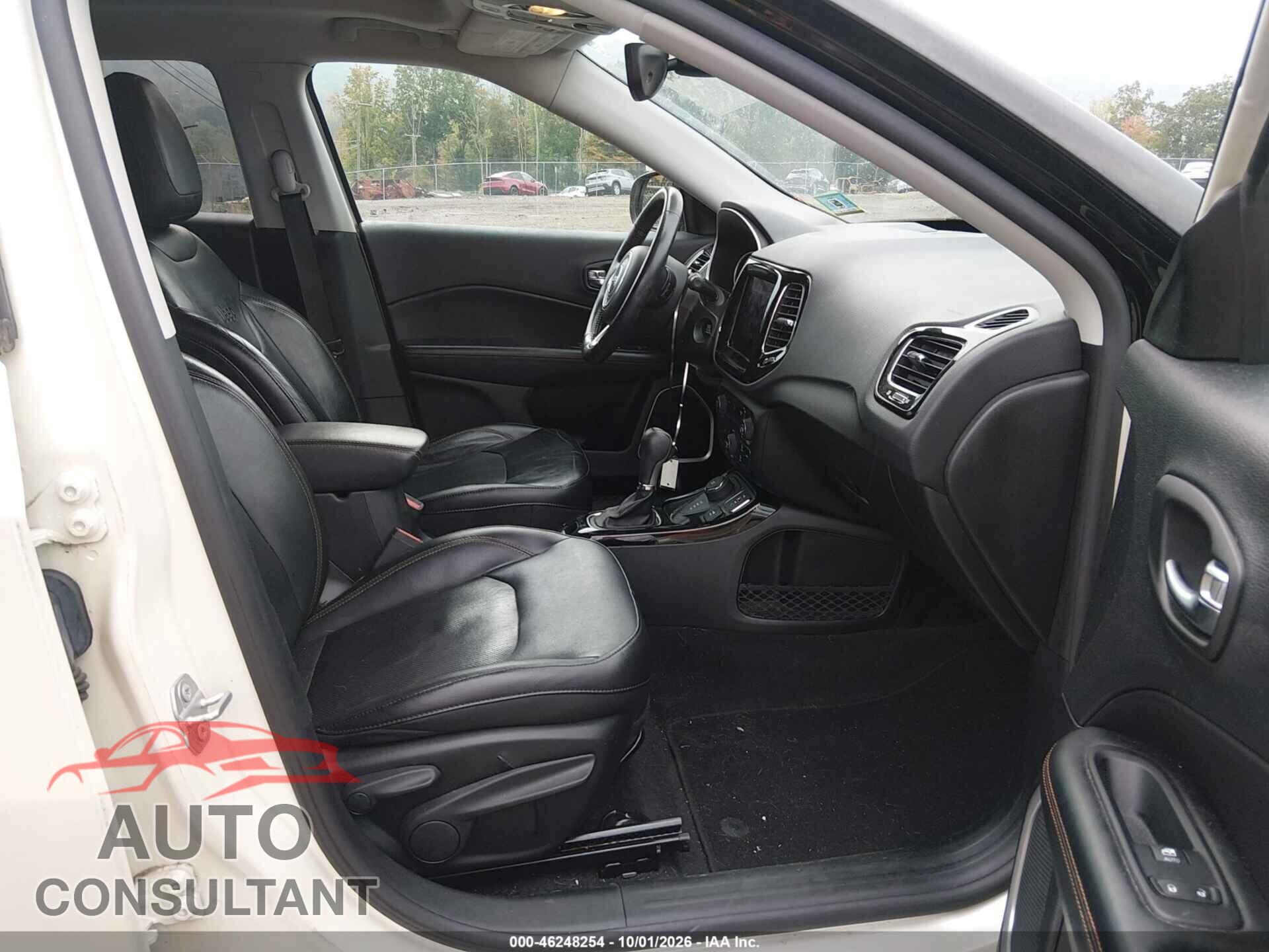 JEEP COMPASS 2018 - 3C4NJDCB7JT315048