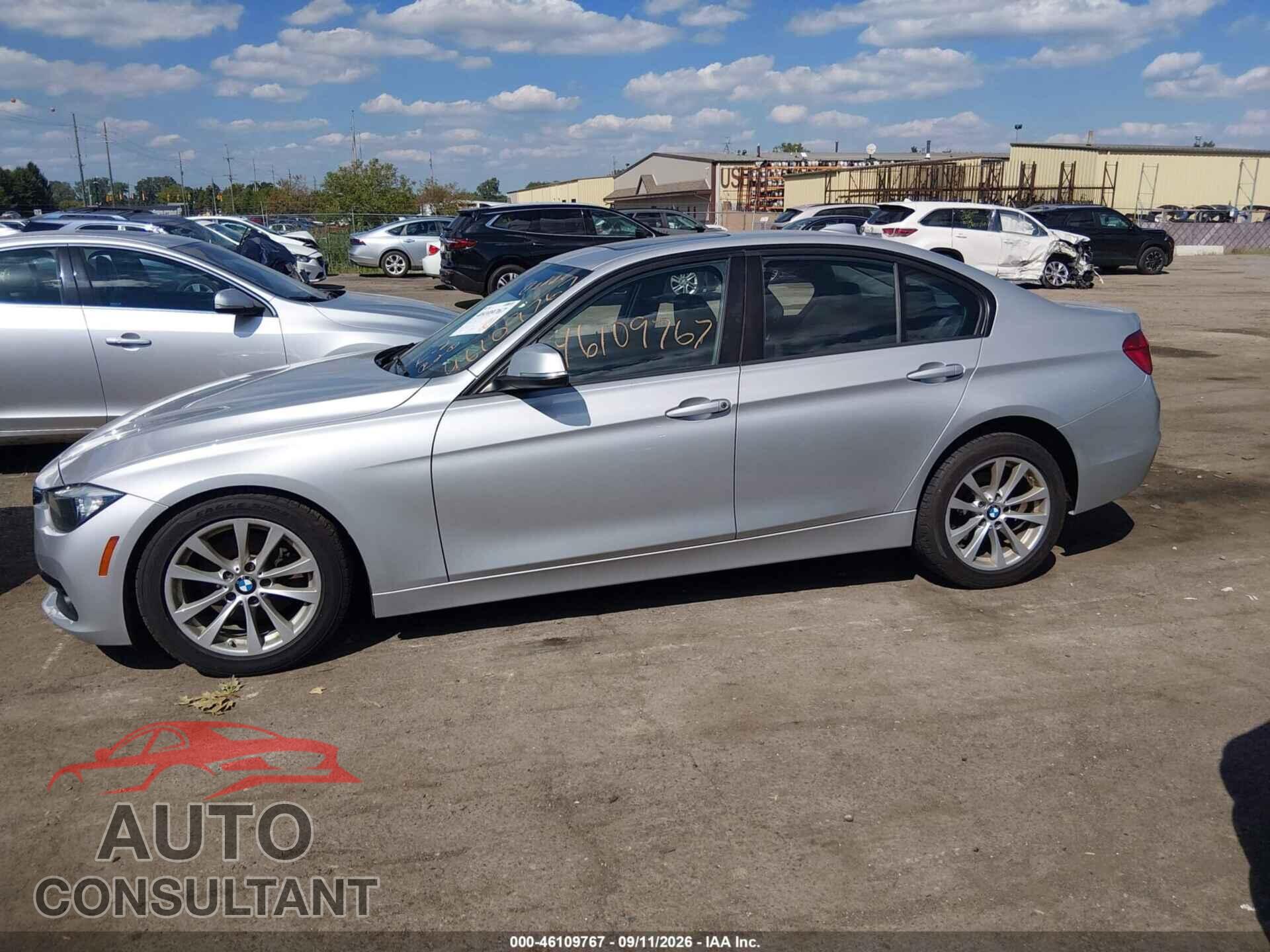 BMW 320I 2016 - WBA8E5G55GNU19832