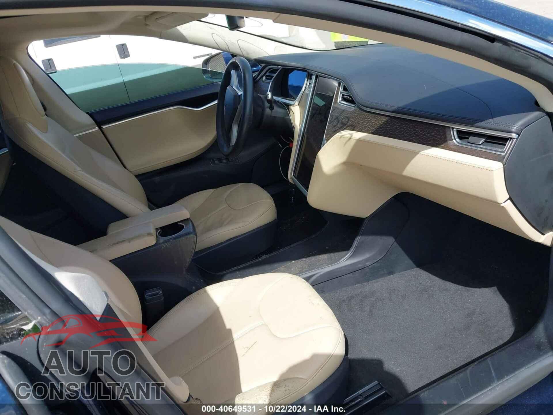 TESLA MODEL S 2013 - 5YJSA1CN5DFP13308