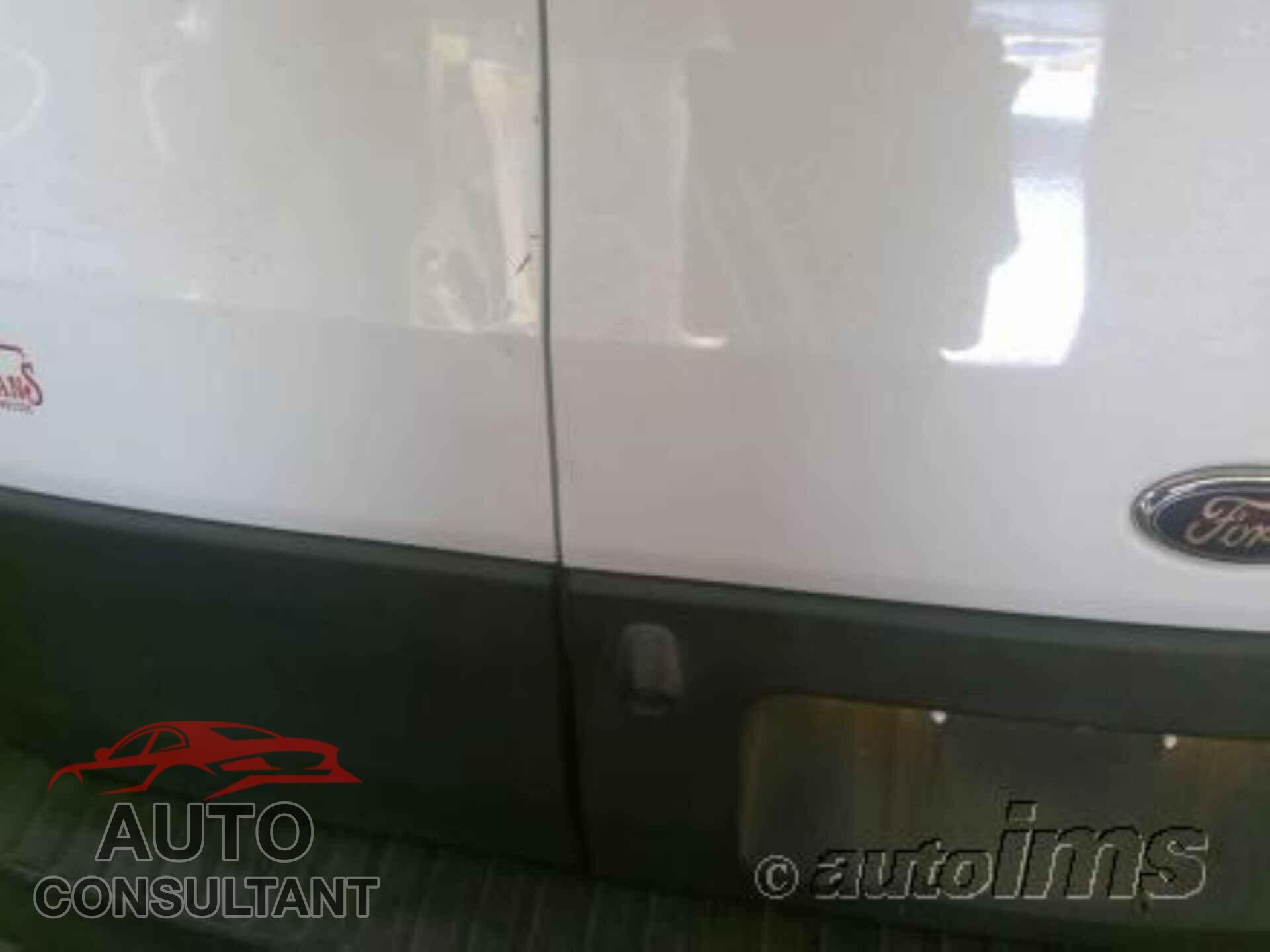 FORD TRANSIT 2019 - 1FTYR1YM4KKB52330