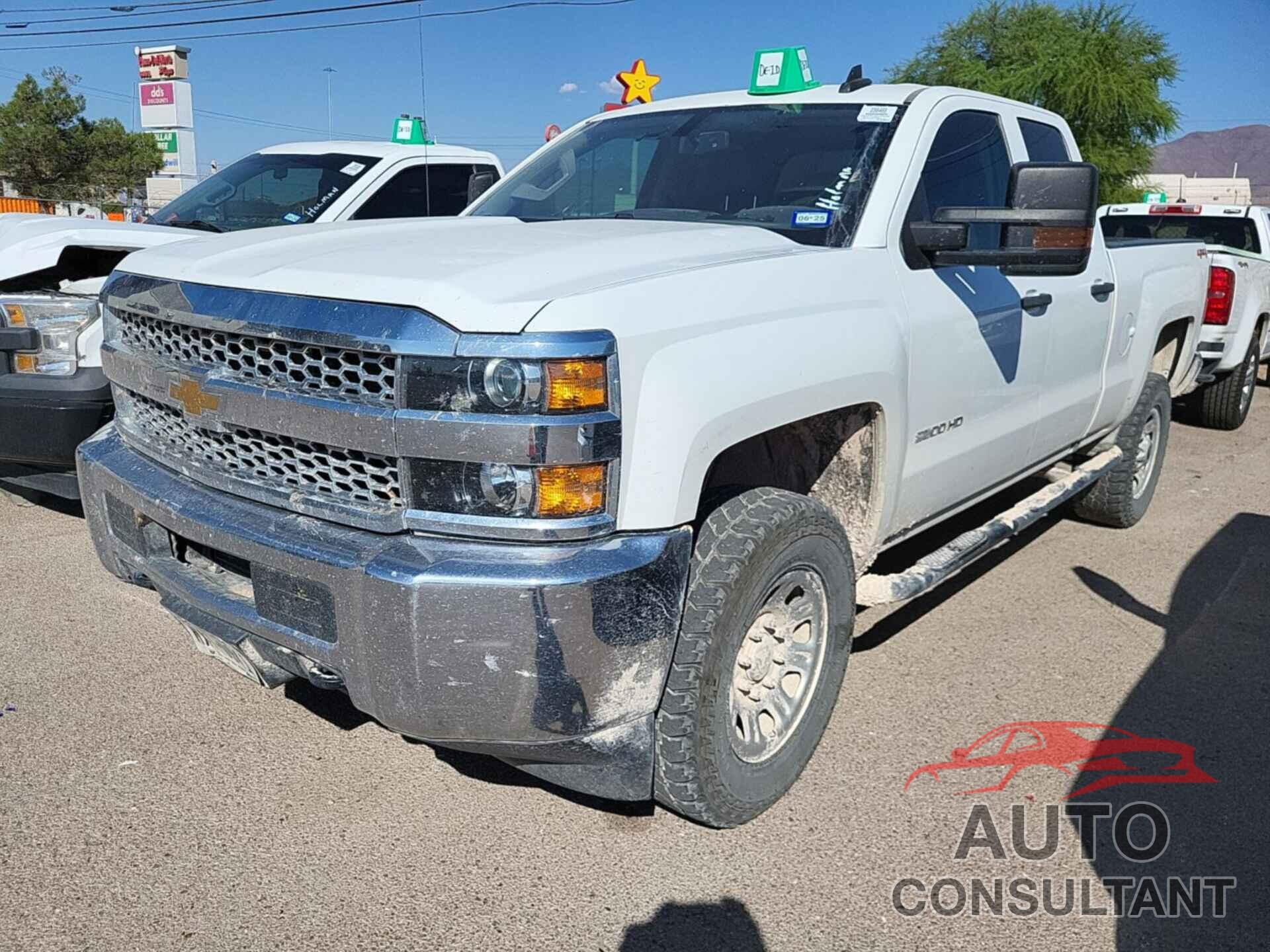 CHEVROLET SILVERADO 2019 - 2GC2KREG8K1236383