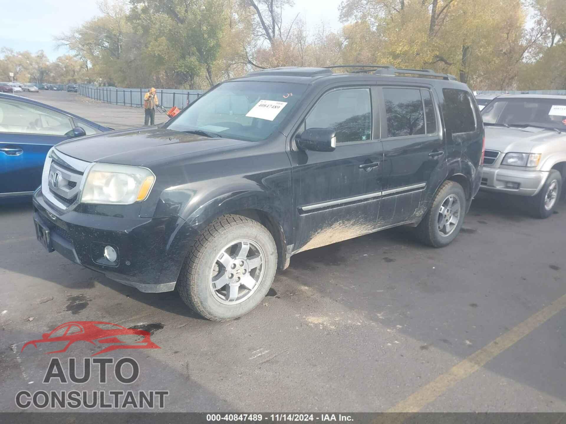 HONDA PILOT 2010 - 5FNYF4H84AB038479