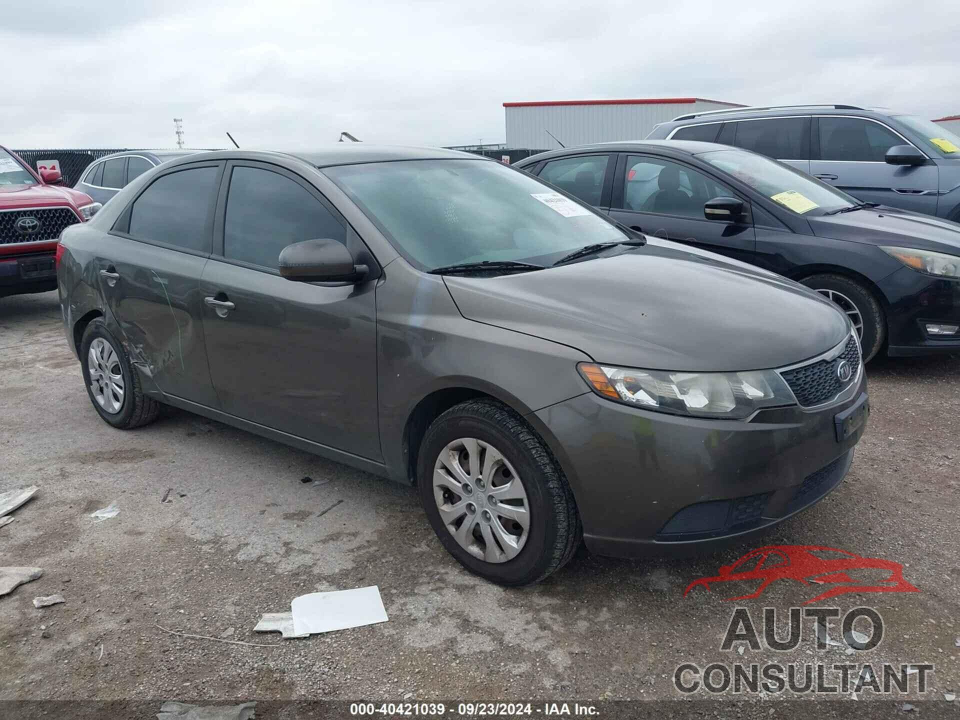 KIA FORTE 2011 - KNAFU4A20B5326678