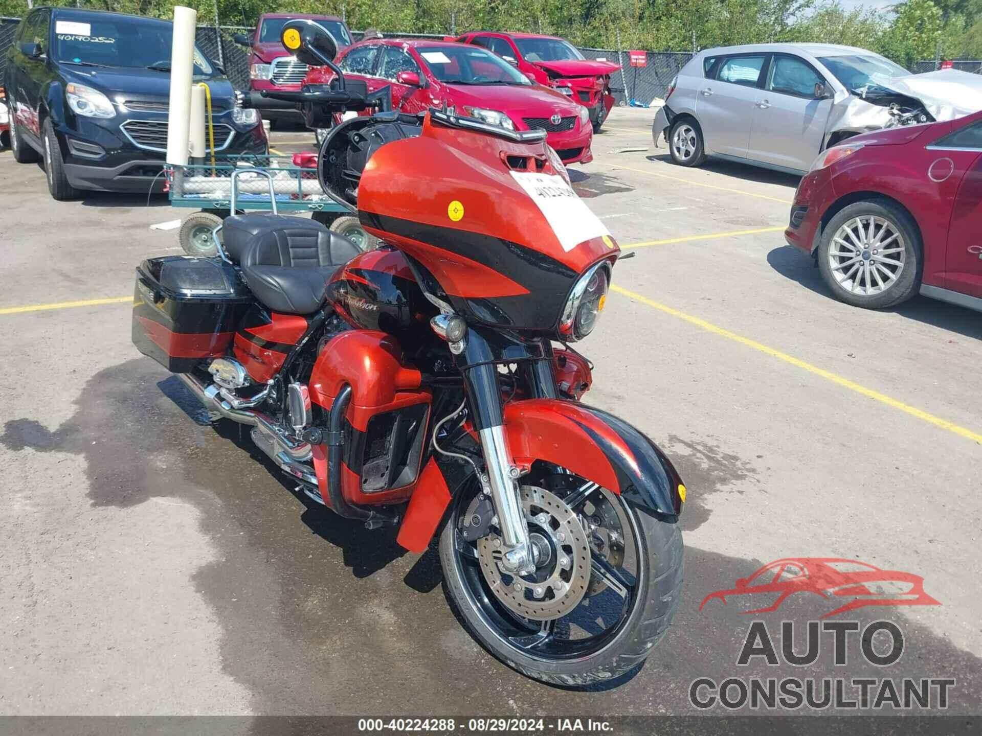 HARLEY-DAVIDSON FLHXSE 2017 - 1HD1PXF13HB958704