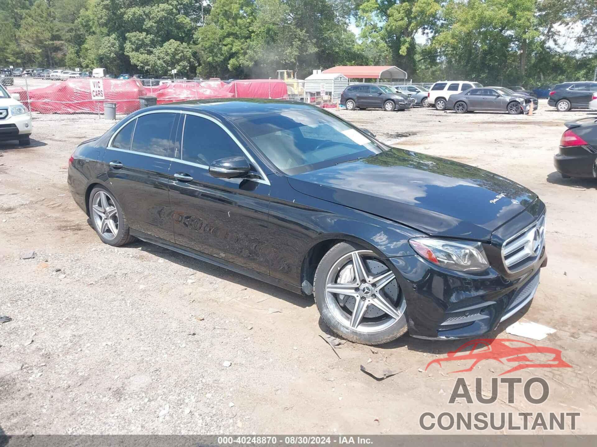 MERCEDES-BENZ E 300 2019 - WDDZF4JB3KA561437