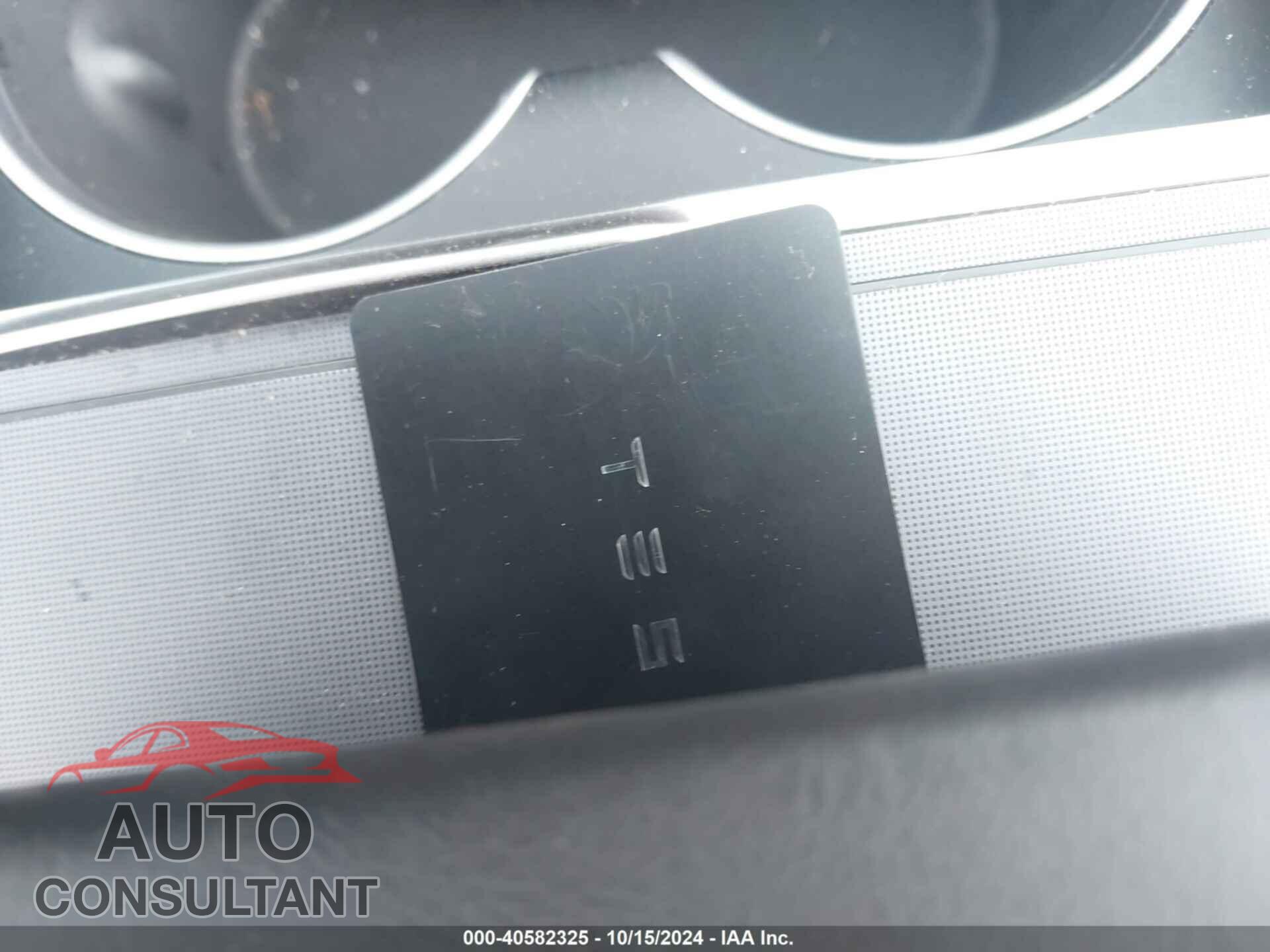 TESLA MODEL 3 2024 - 5YJ3E1EA0RF767352