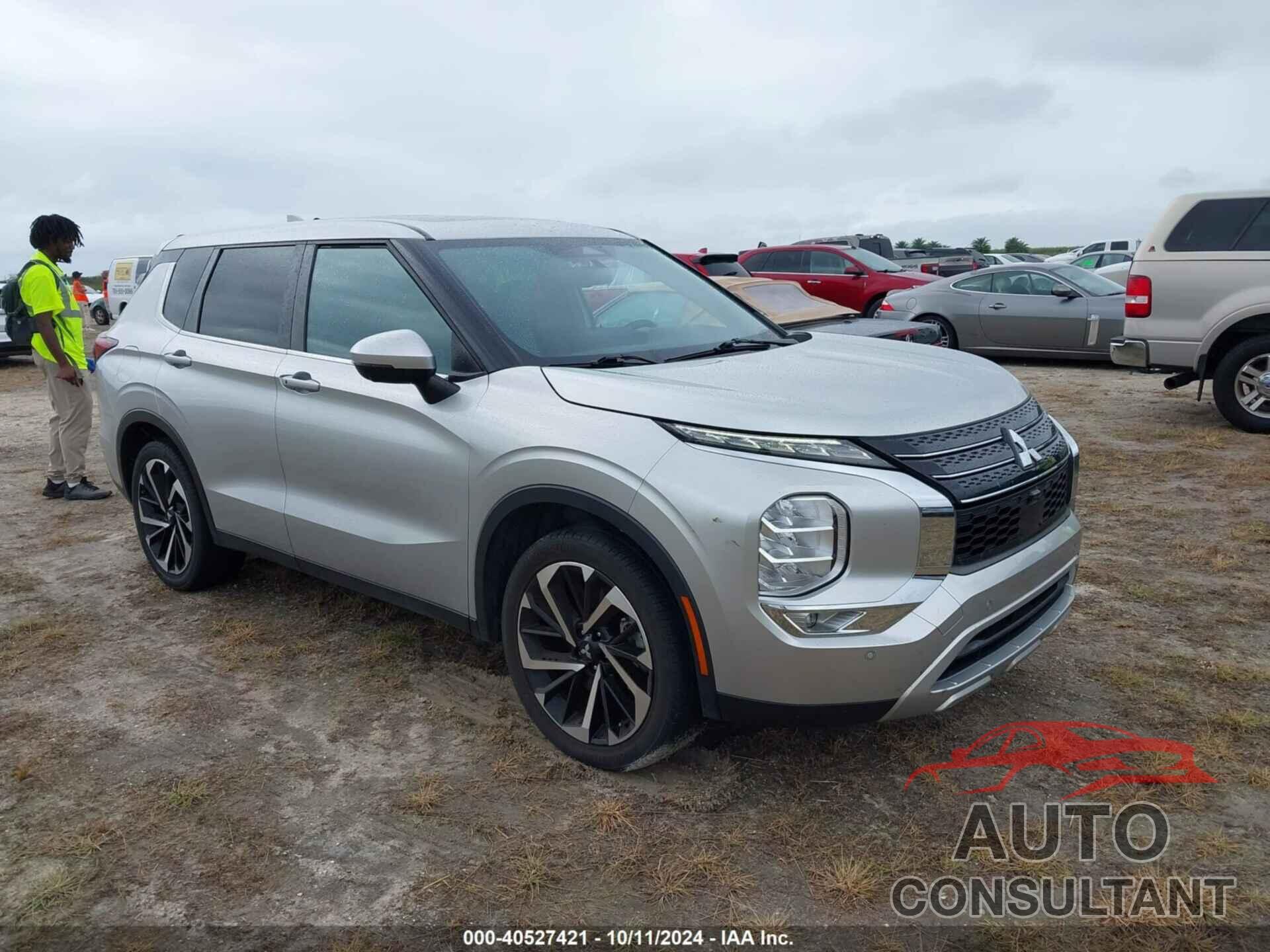 MITSUBISHI OUTLANDER 2022 - JA4J3UA85NZ011385
